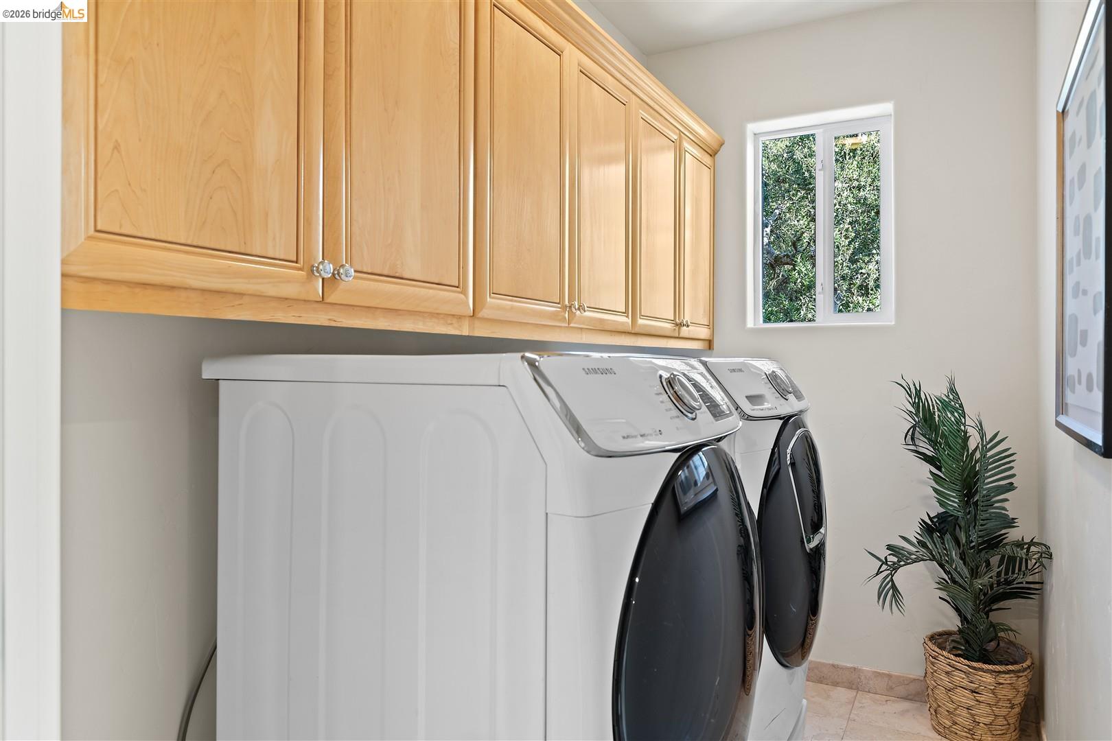 6577 Glen Oaks Way, Oakland CA 94611 — photo 36
