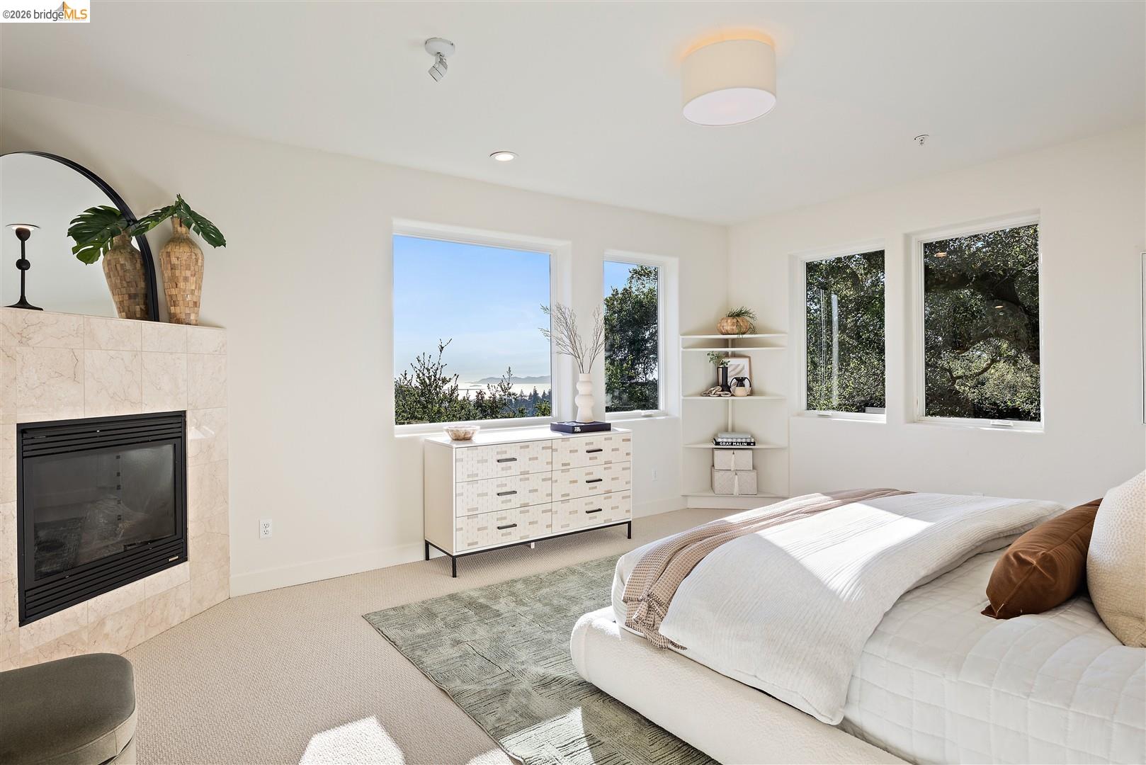 6577 Glen Oaks Way, Oakland CA 94611 — photo 37
