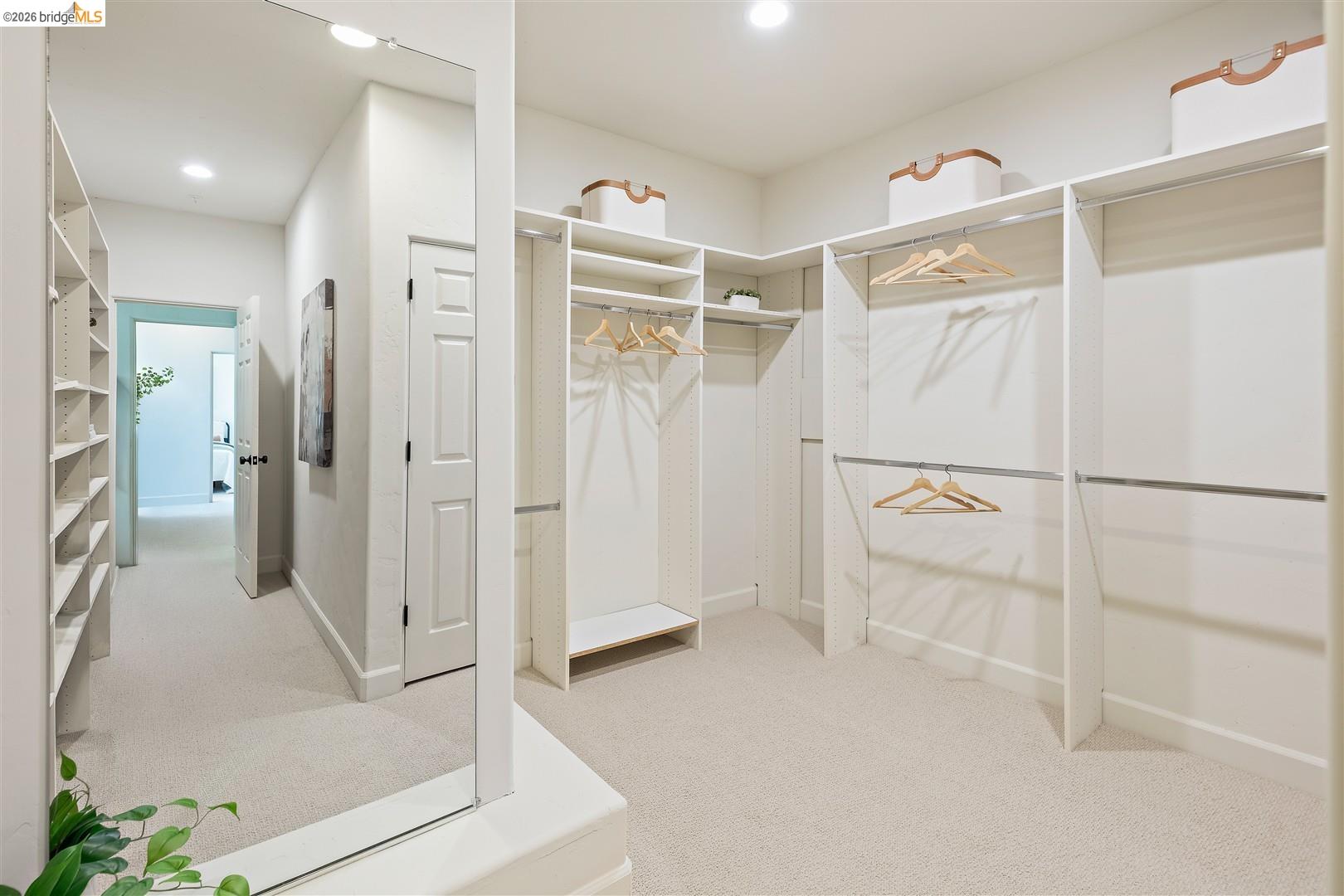 6577 Glen Oaks Way, Oakland CA 94611 — photo 43