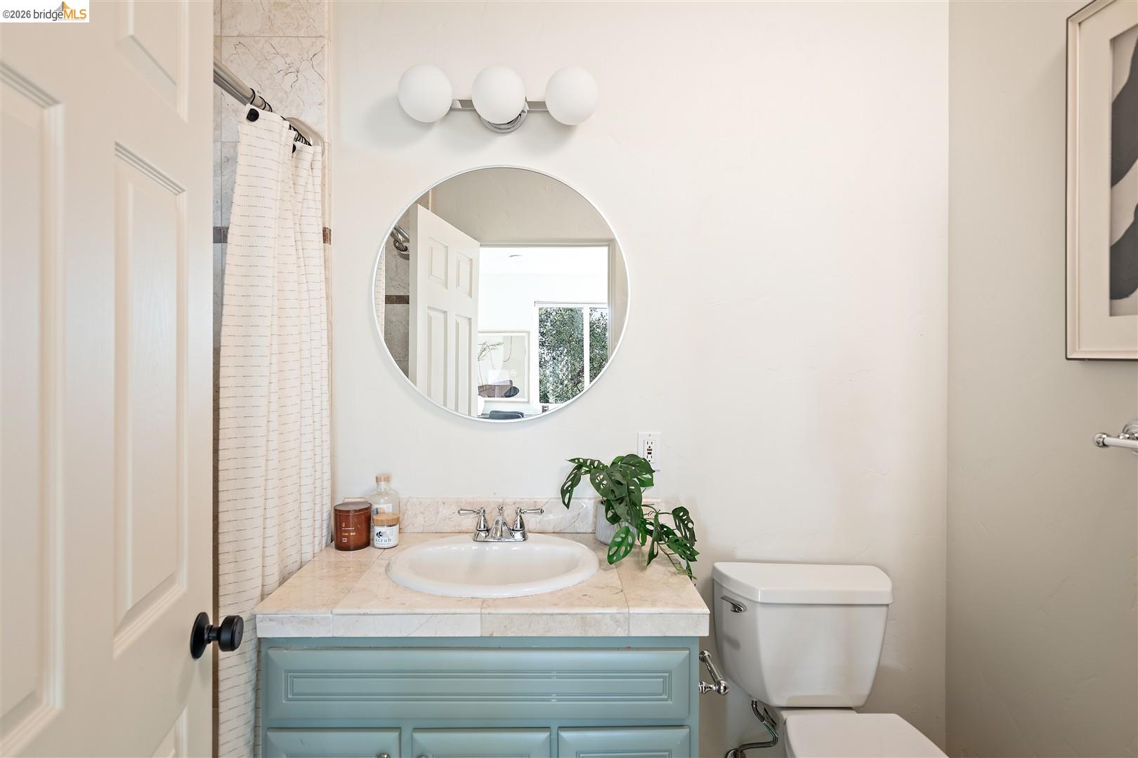 6577 Glen Oaks Way, Oakland CA 94611 — photo 48