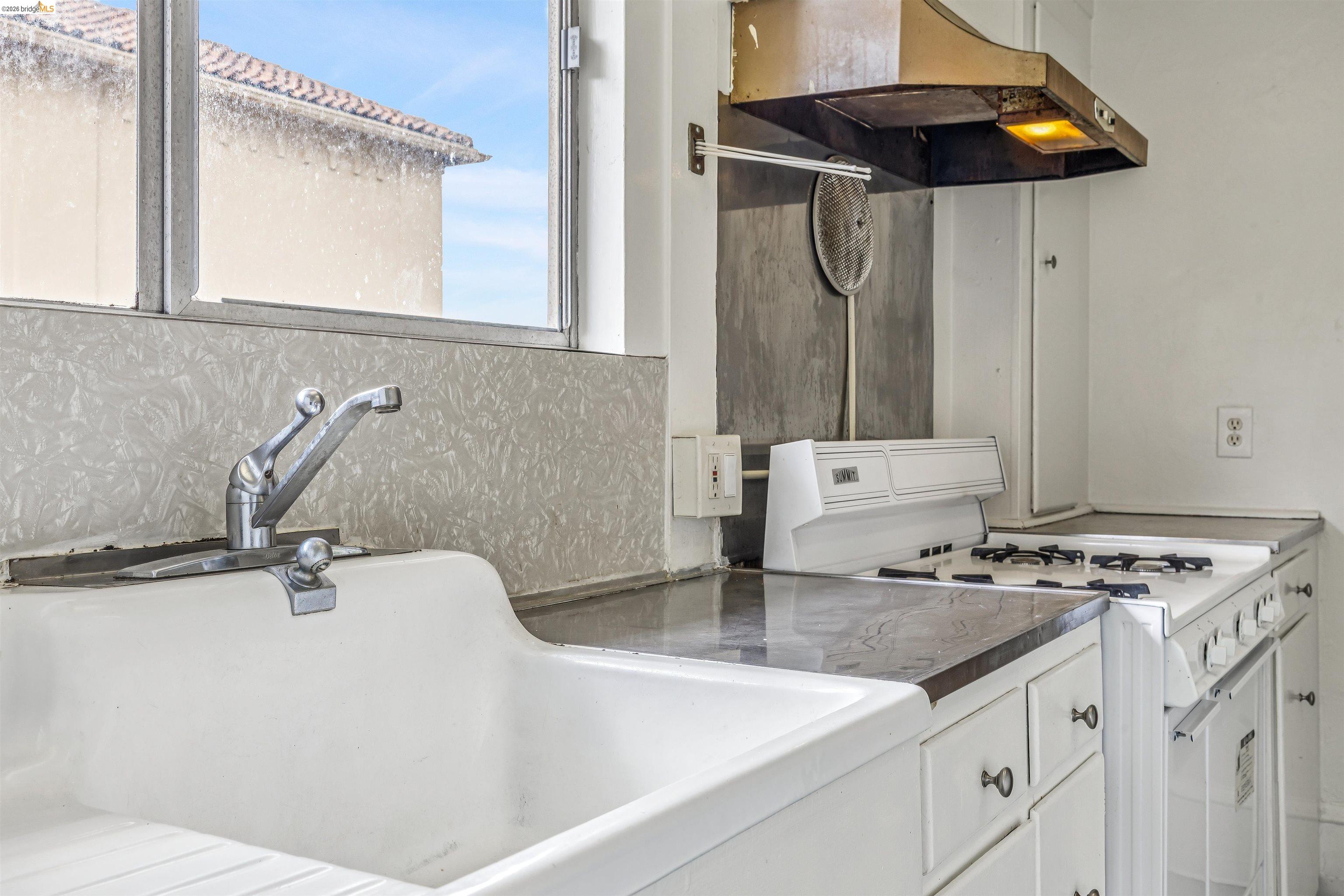 6502 Dana Street, Oakland CA 94609 — photo 15