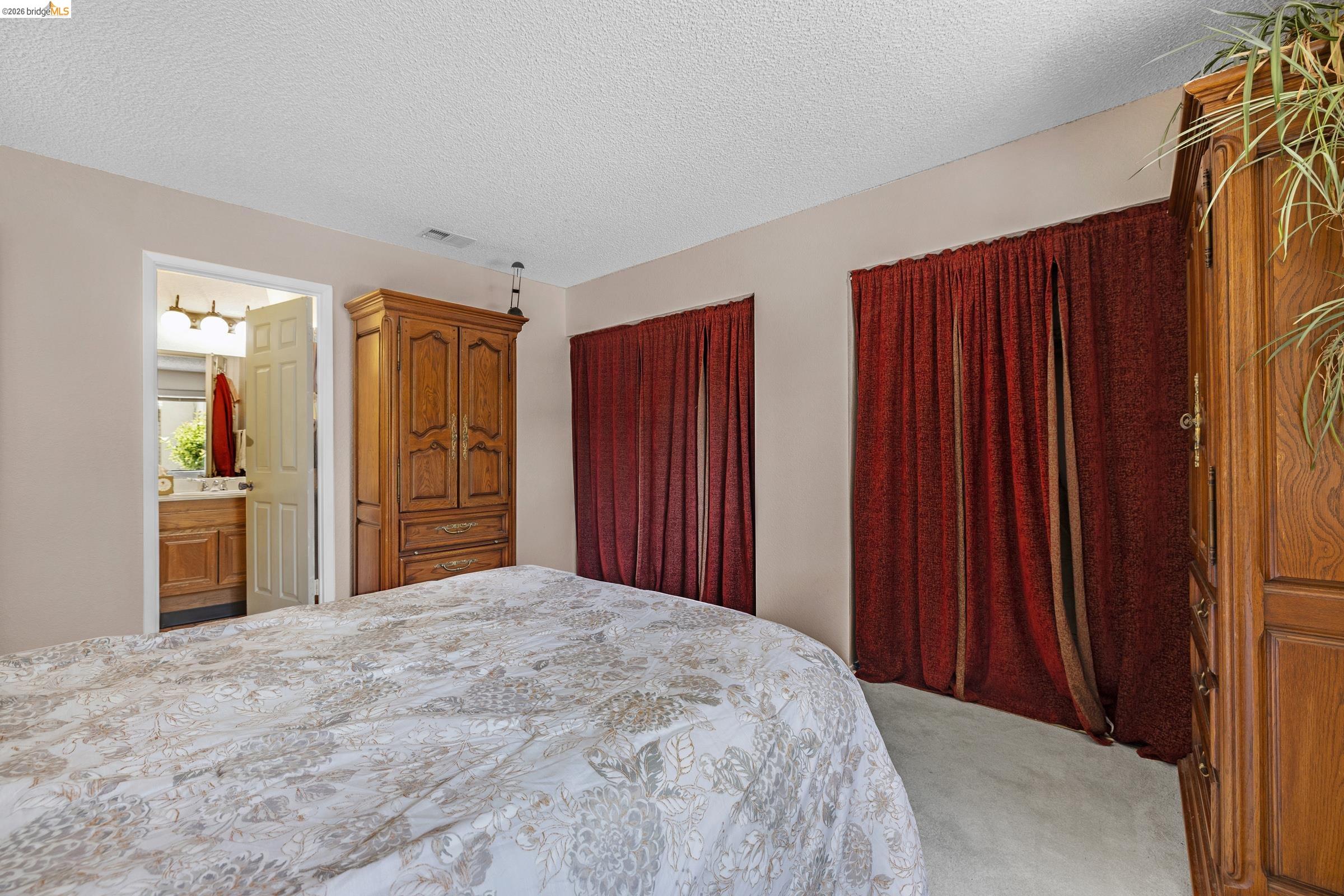 2567 El Portal Dr A
