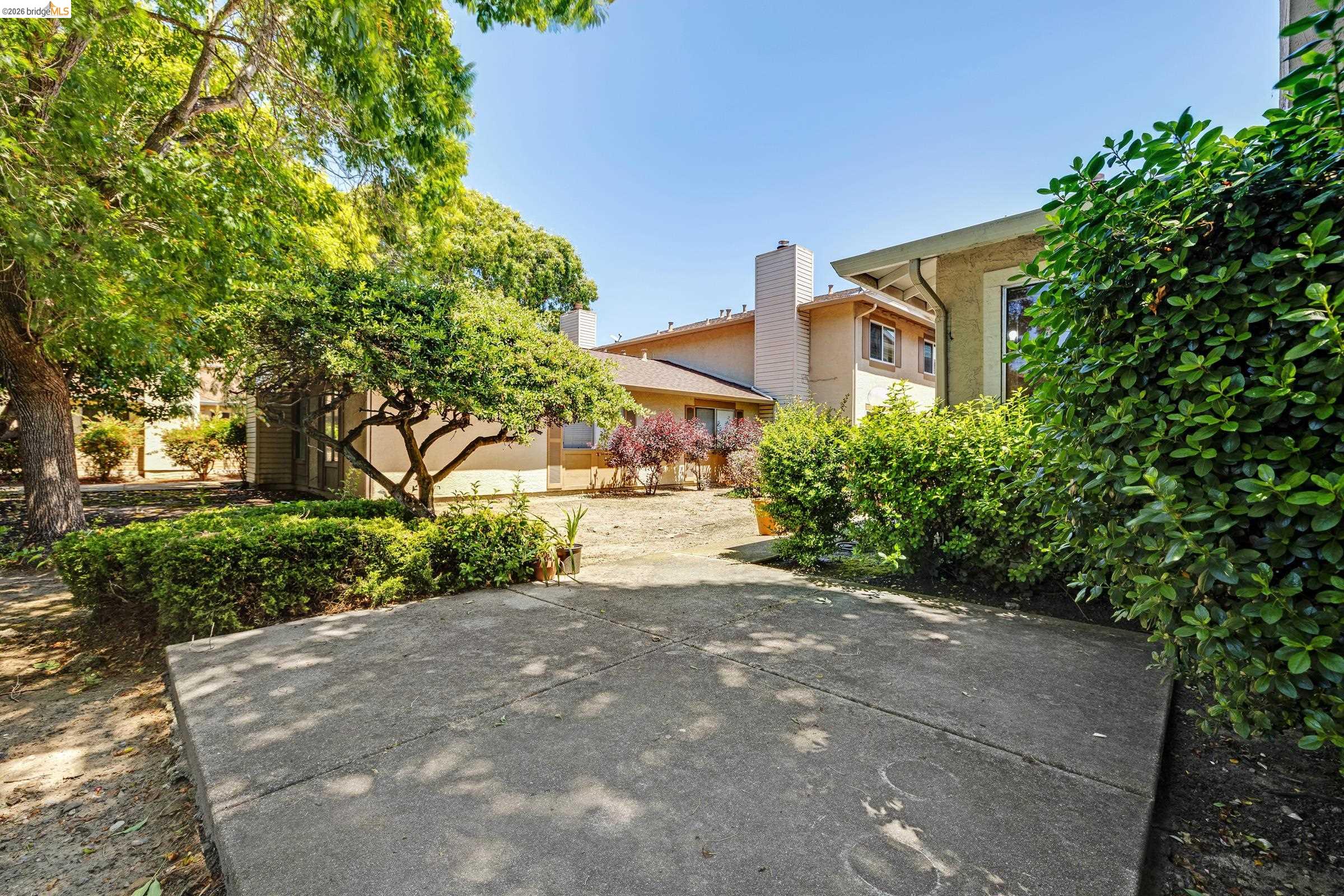 2567 El Portal Dr A