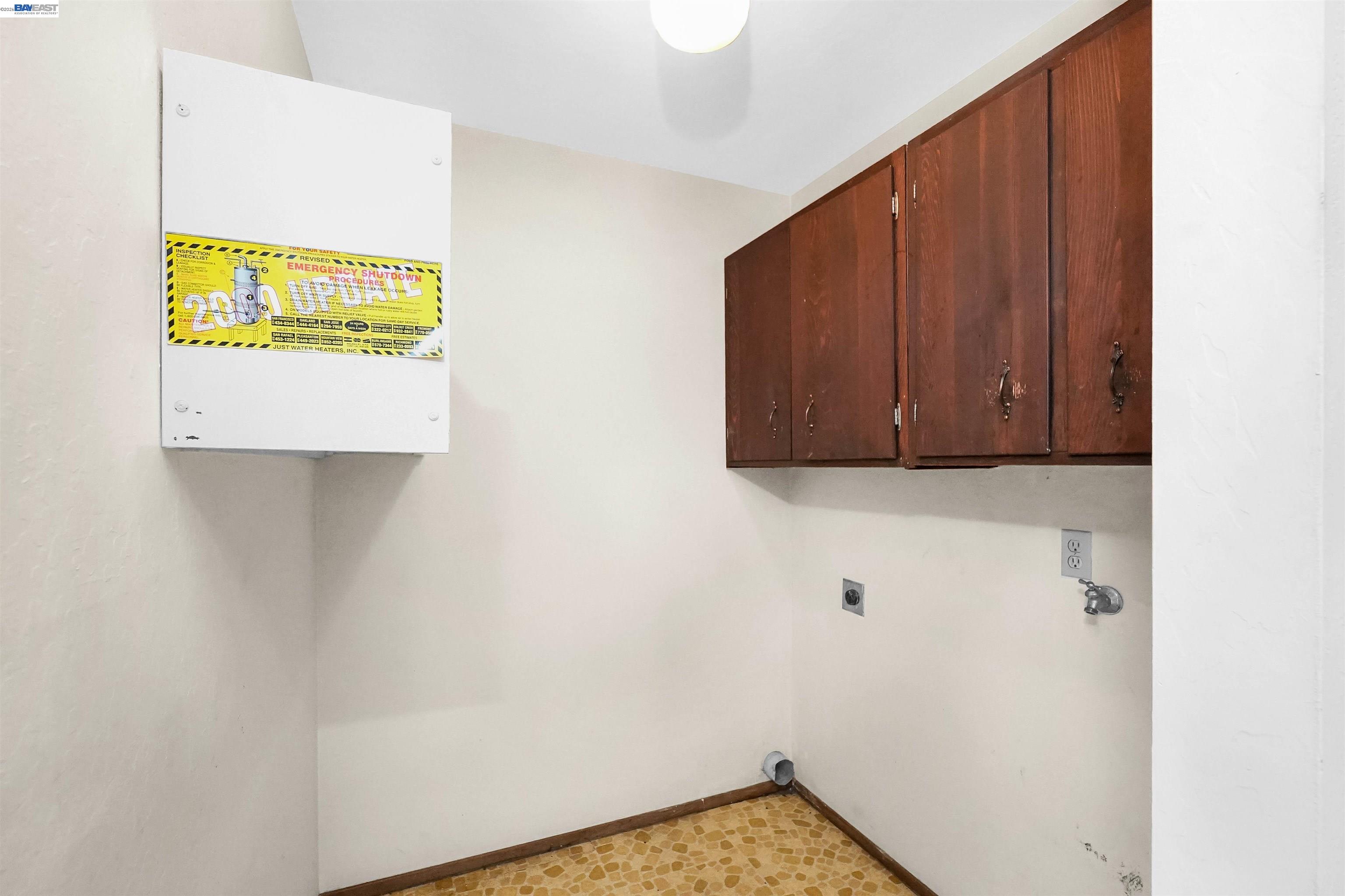 27929 Edgecliff Way, Hayward CA 94542 — photo 19