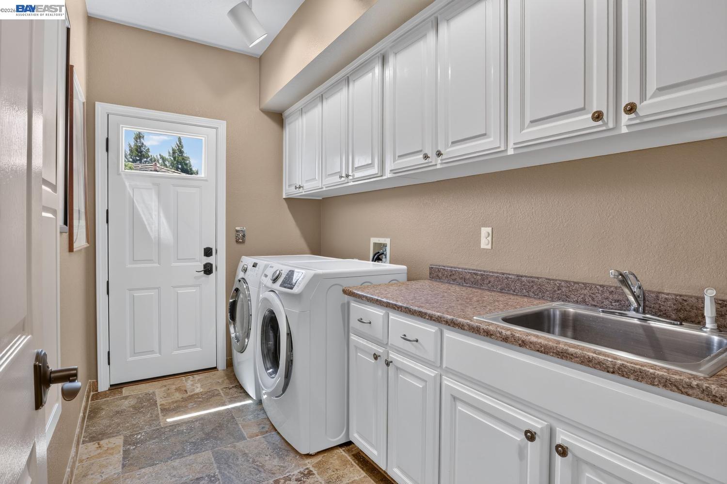 8257 Brittany Dr, Dublin, CA 94568 photo 36