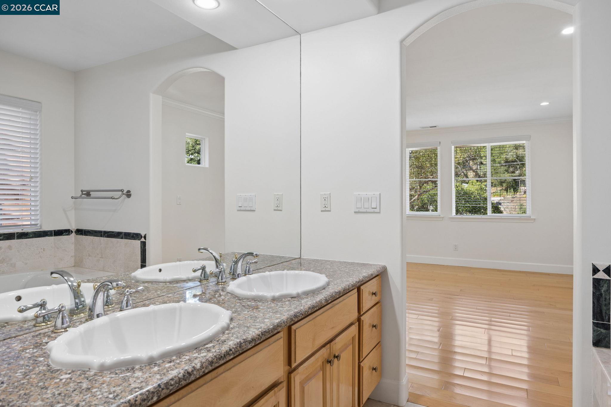 5535 Moraga Ave, Oakland CA 94611 — photo 33
