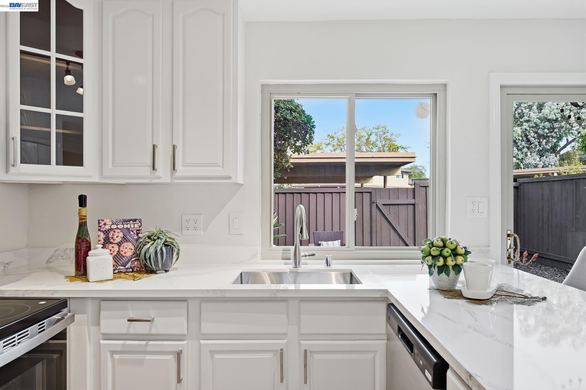27534 Stromberg Ct, Hayward CA 94545 — photo 12