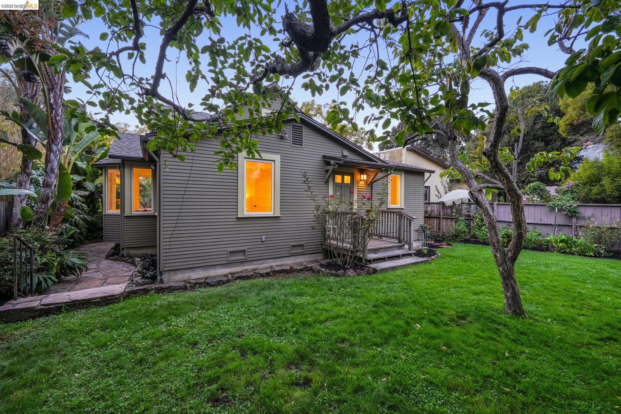2129 Roosevelt Ave, Berkeley CA 94703 — photo 36