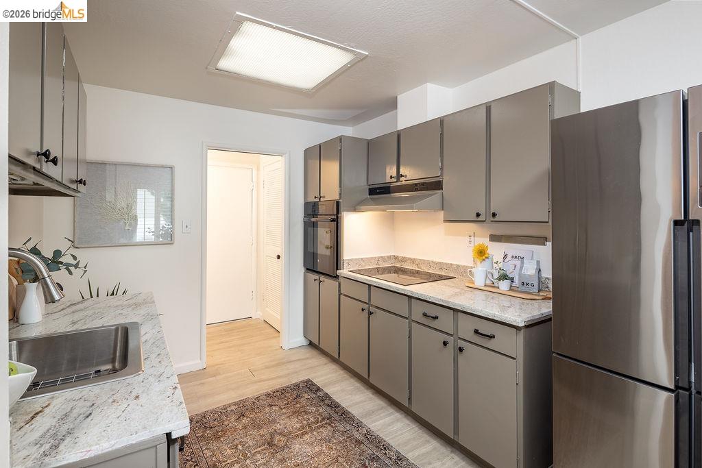 2029 Otis Dr Apt P, Alameda, CA 94501 photo 11