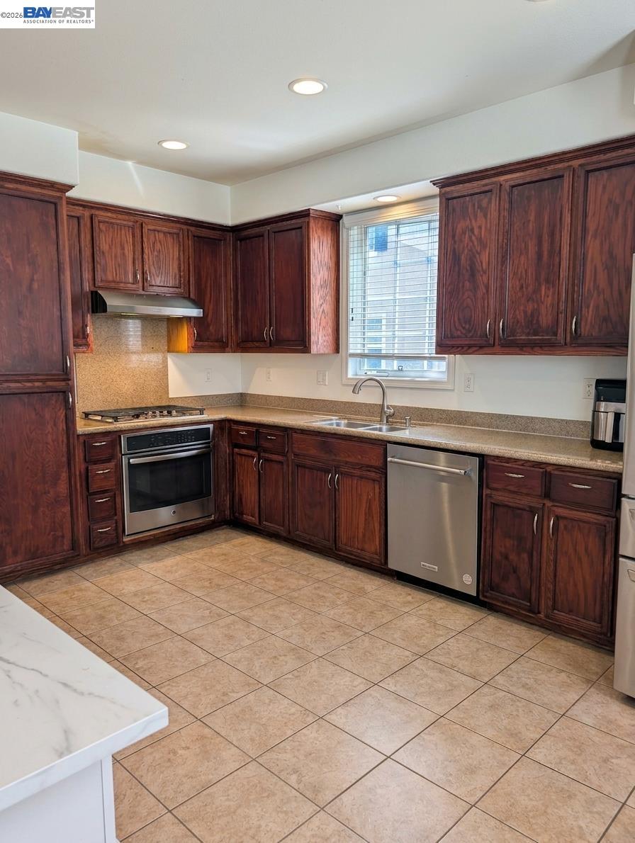 3613 Whitworth Dr, Dublin CA 94568 — photo 8