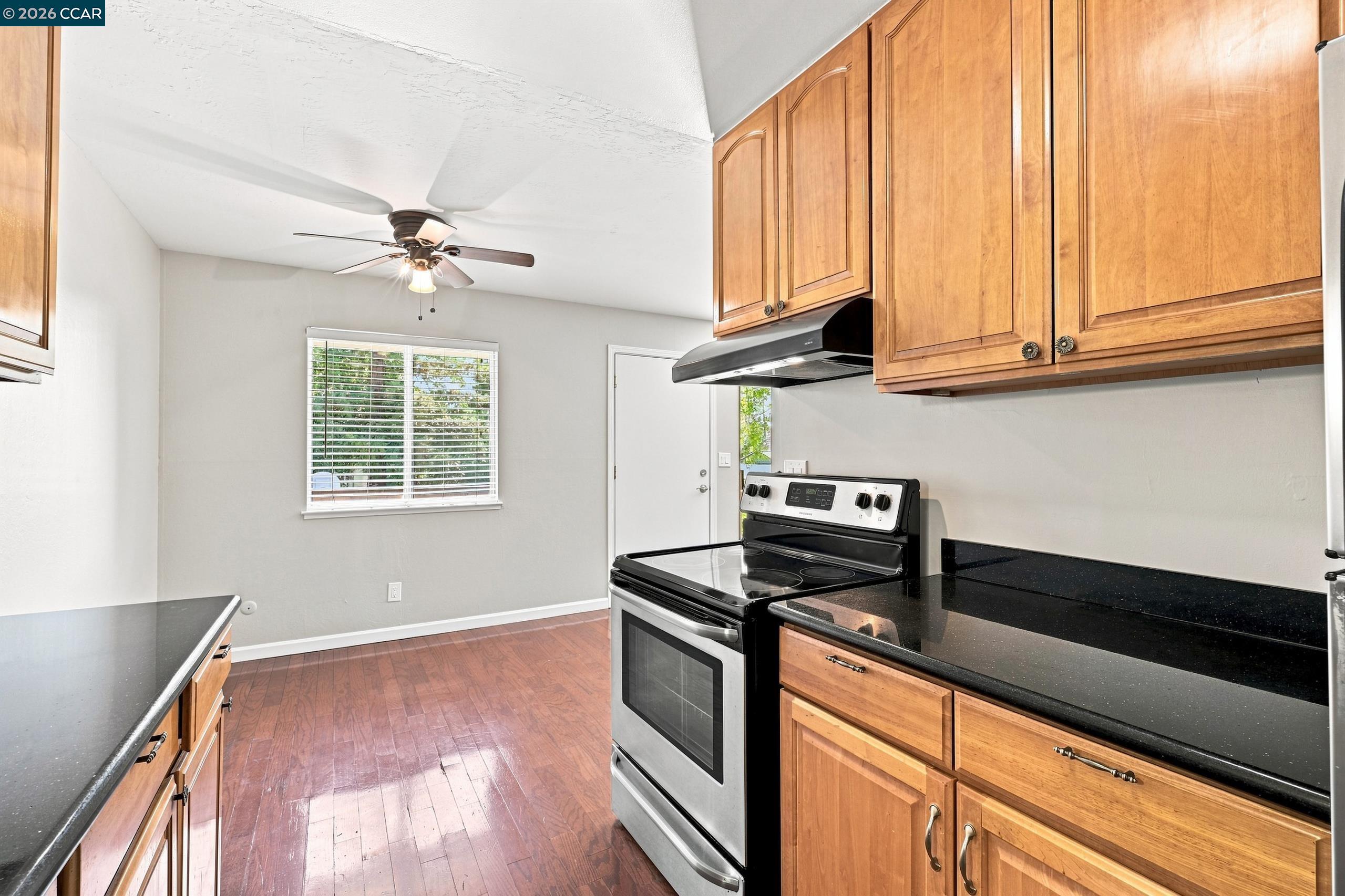 1060 Oak Grove Rd # 46, Concord CA 94518 — photo 30