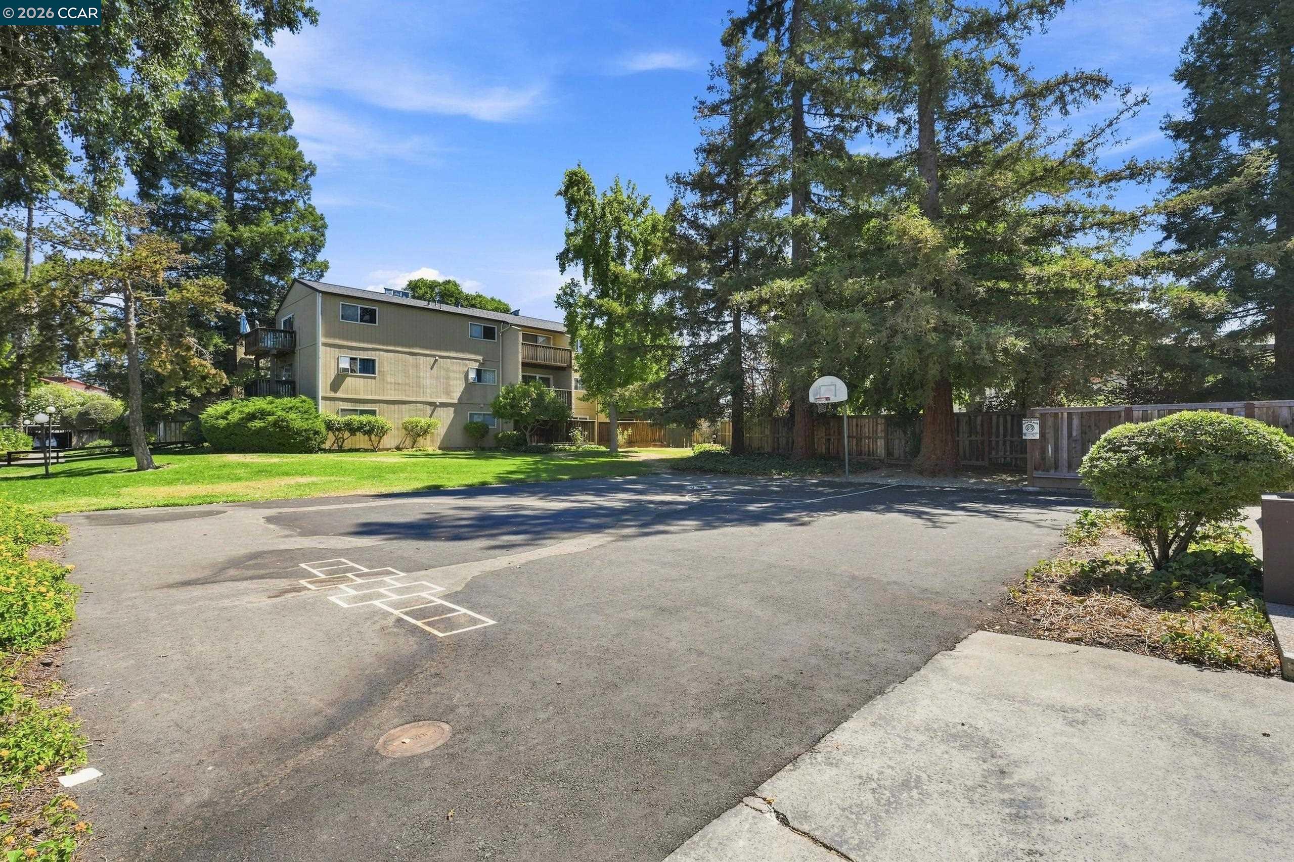 1060 Oak Grove Rd # 46, Concord CA 94518 — photo 56
