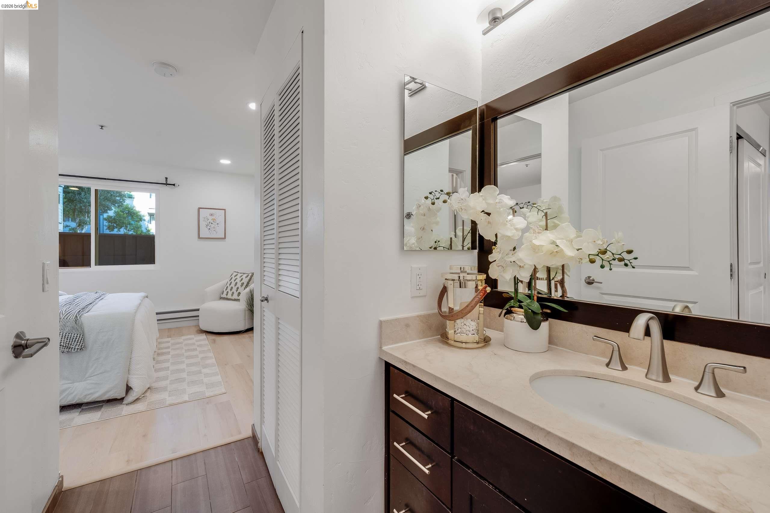 6400 Christie Ave # 2112, Emeryville CA 94608 — photo 17