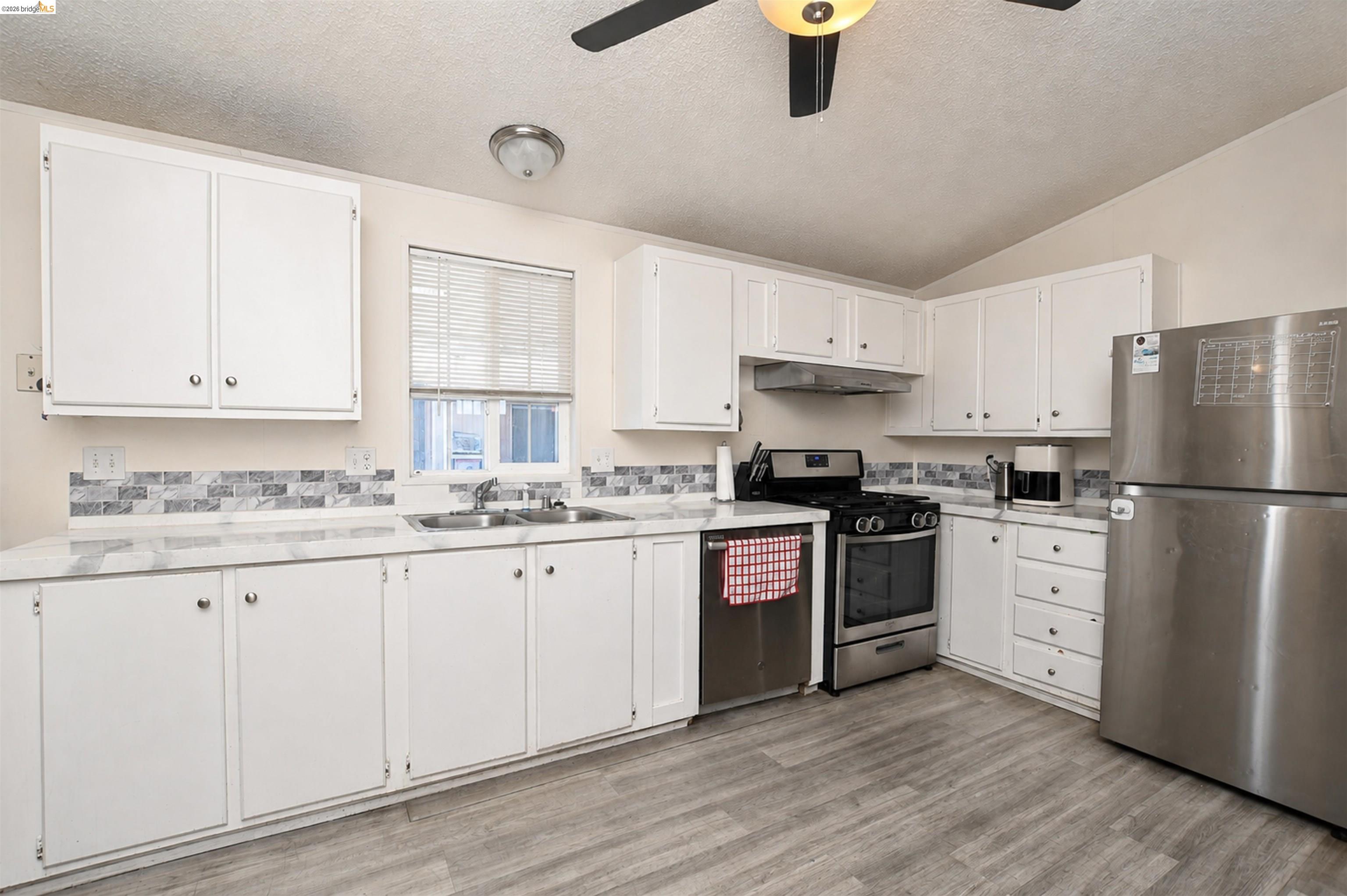 365 Stonyford Dr, Pittsburg CA 94565 — photo 9