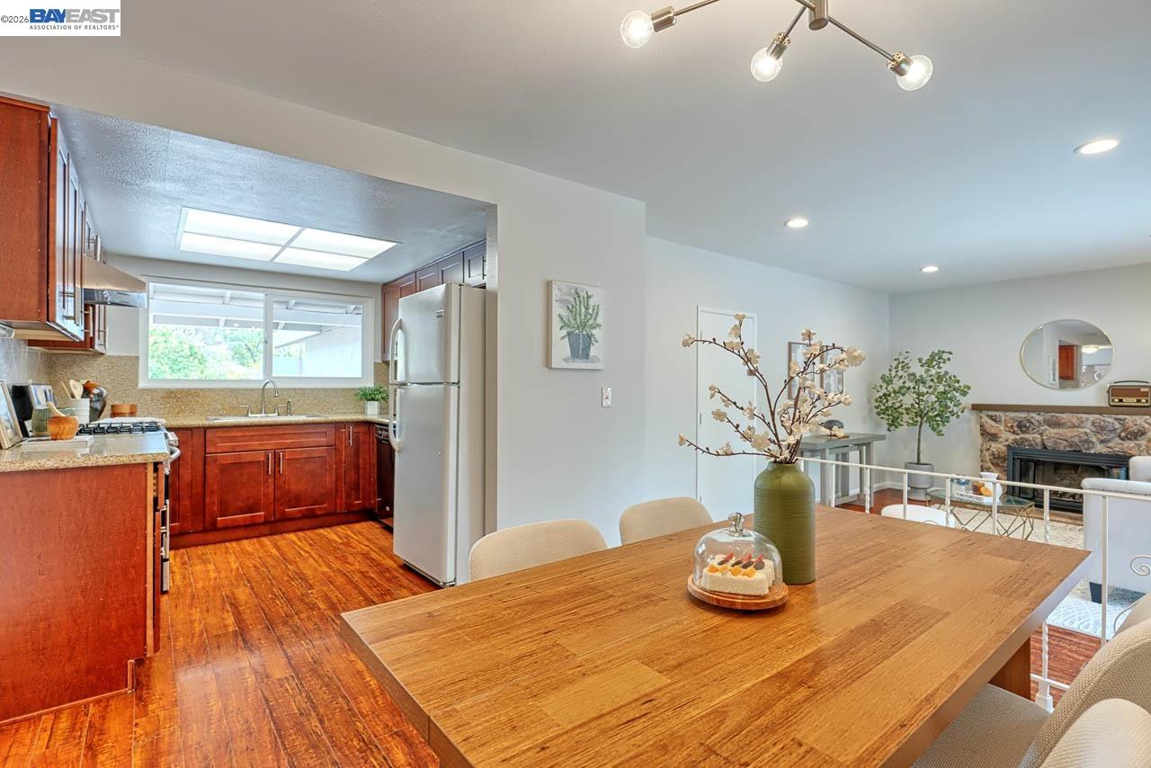 2502 Begonia St, Union City CA 94587 — photo 12
