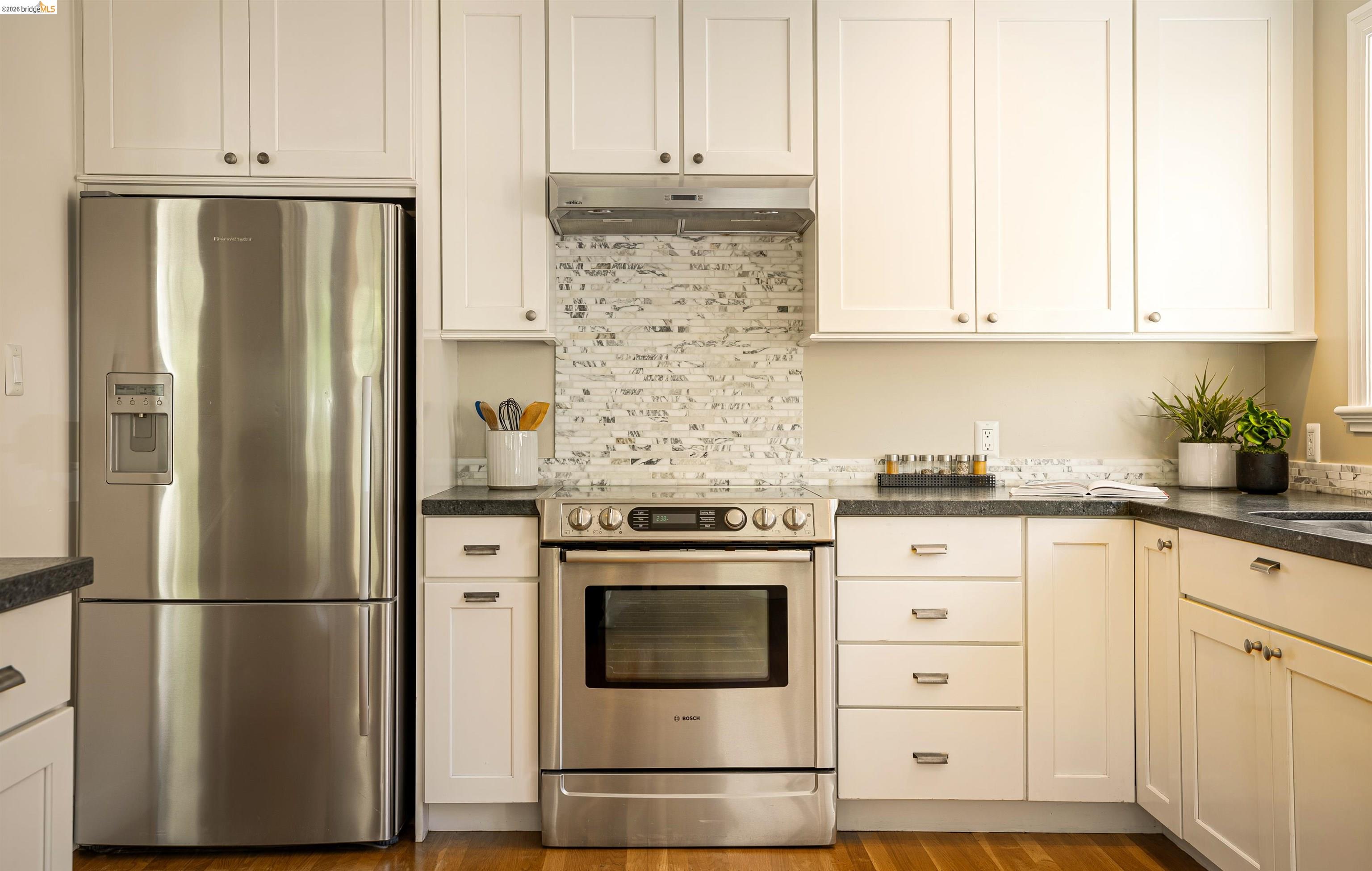 1564 Beverly Pl, Berkeley CA 94706 — photo 13
