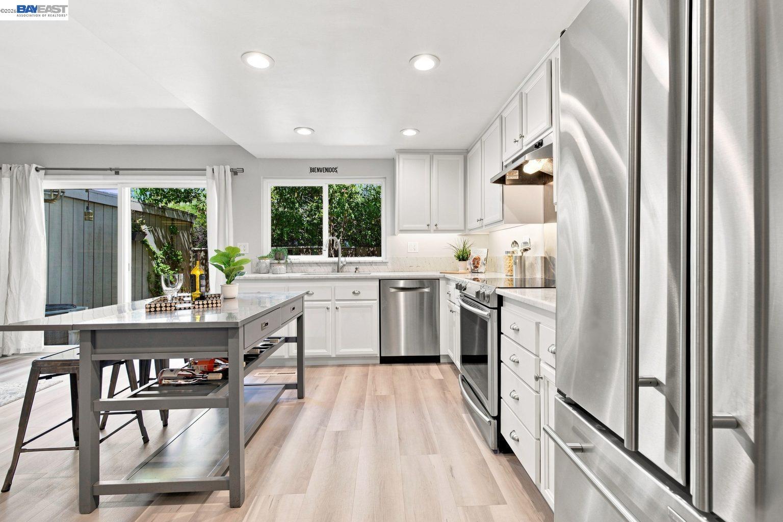 1305 Waterfall Way, Concord CA 94521 — photo 11
