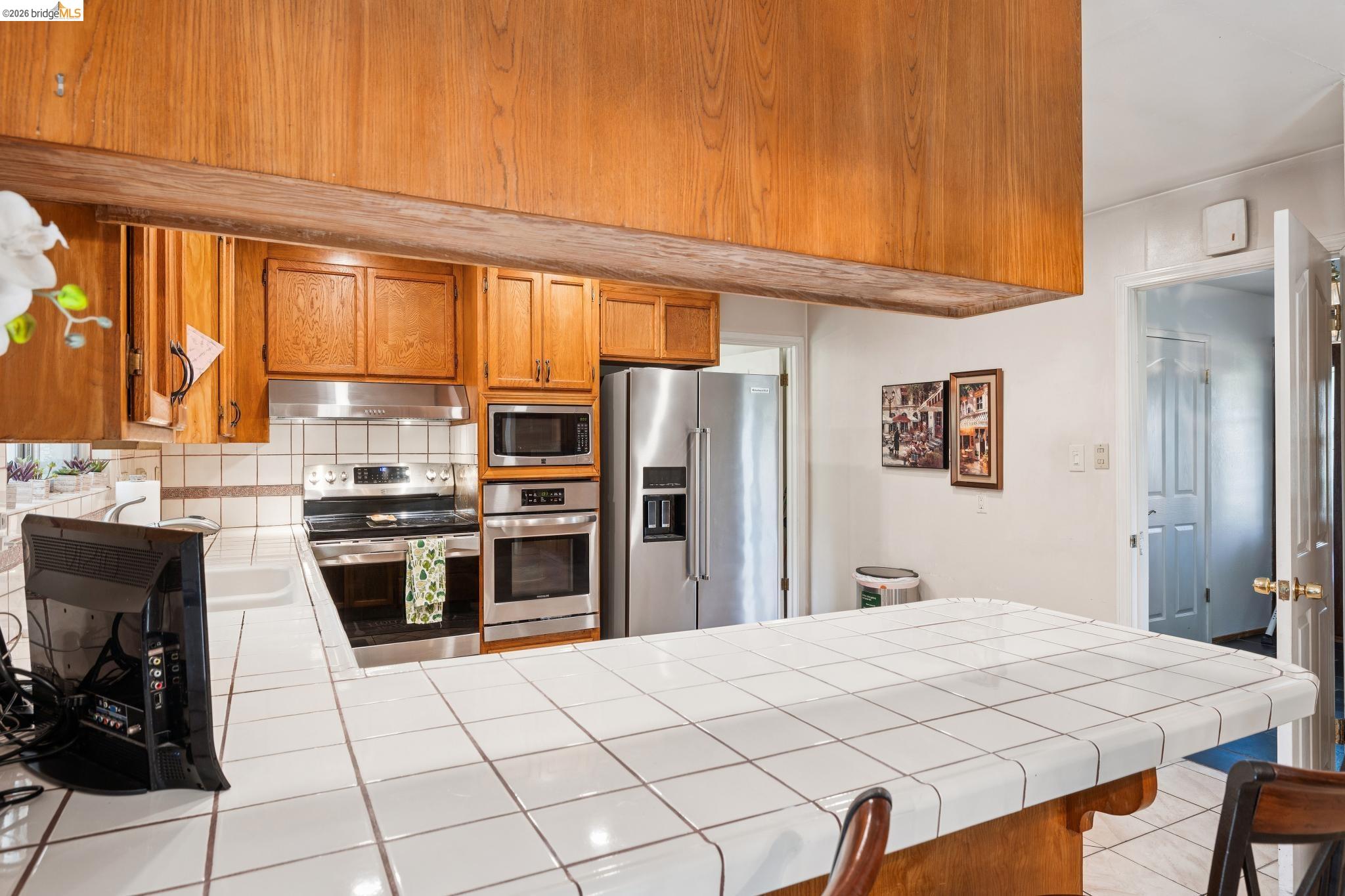 11233 Monan St, Oakland CA 94605 — photo 14
