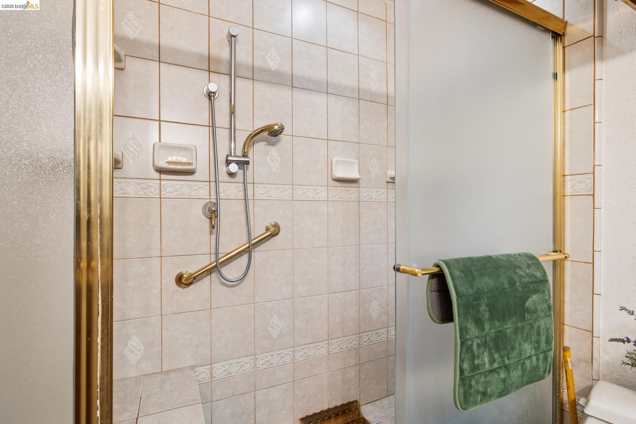 11233 Monan St, Oakland CA 94605 — photo 36