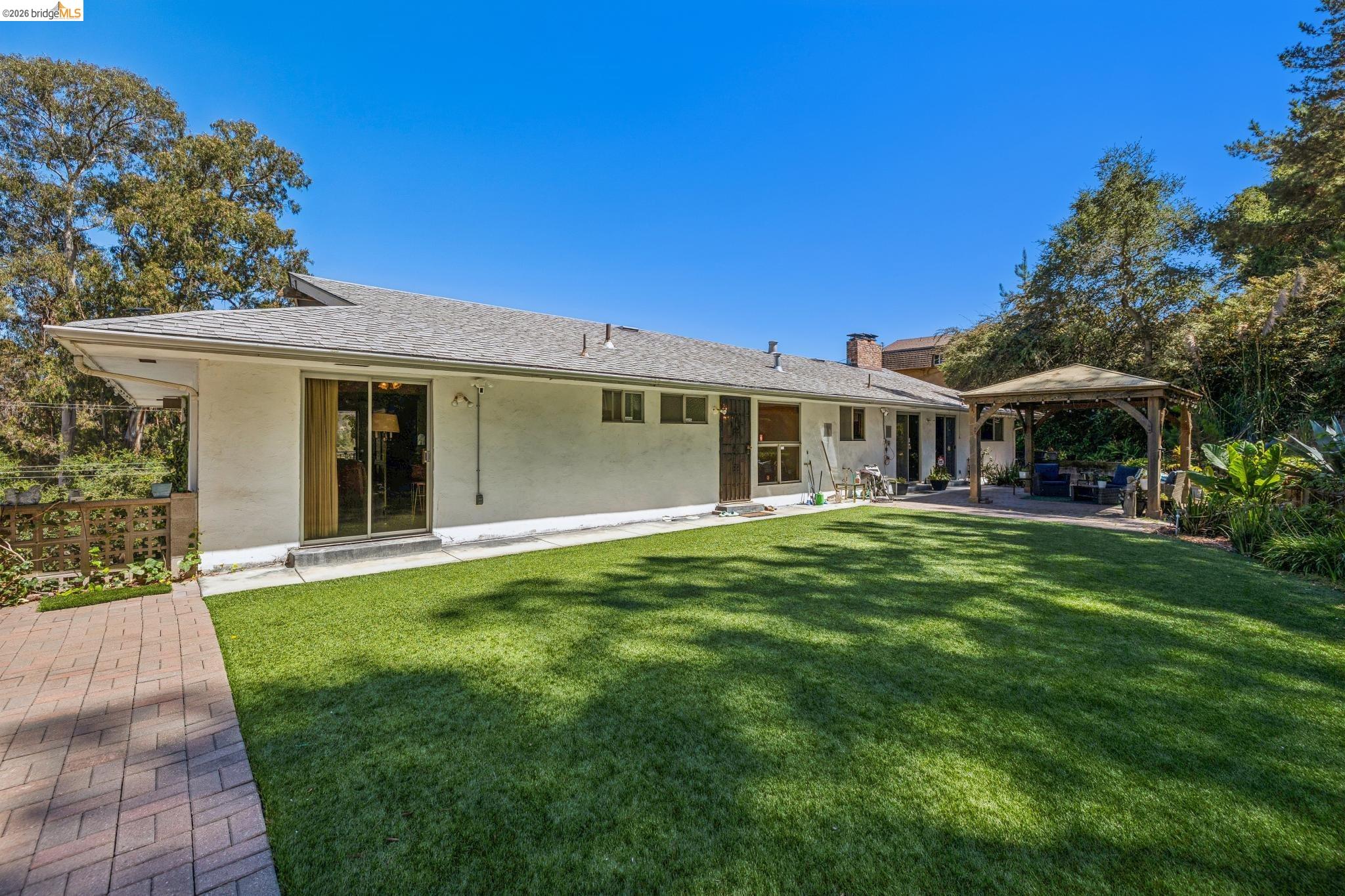 11233 Monan St, Oakland CA 94605 — photo 73