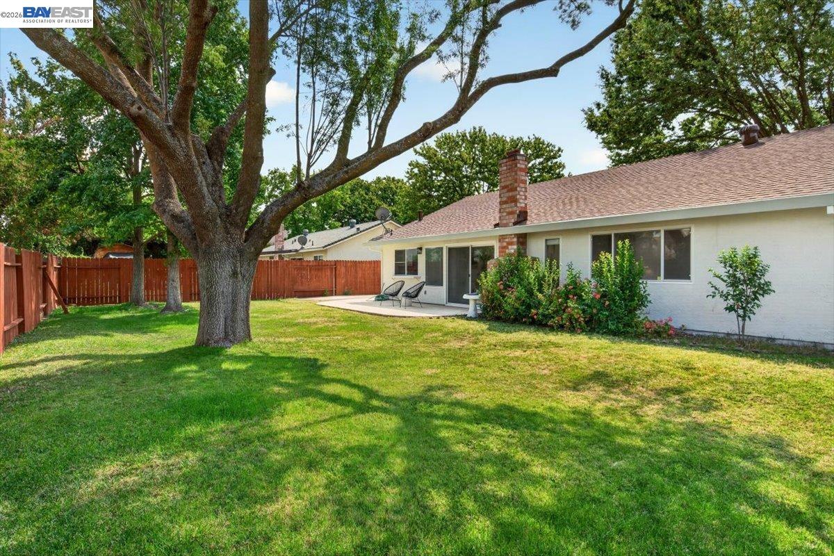 9081 Meadowdale Way, Elk Grove CA 95624 — photo 44