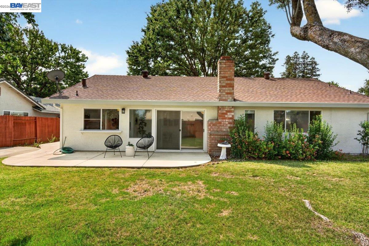 9081 Meadowdale Way, Elk Grove CA 95624 — photo 45