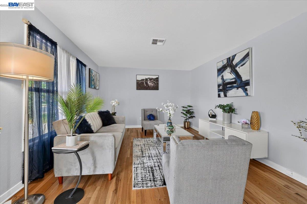 476 E Barrymore St, Stockton CA 95204 — photo 5