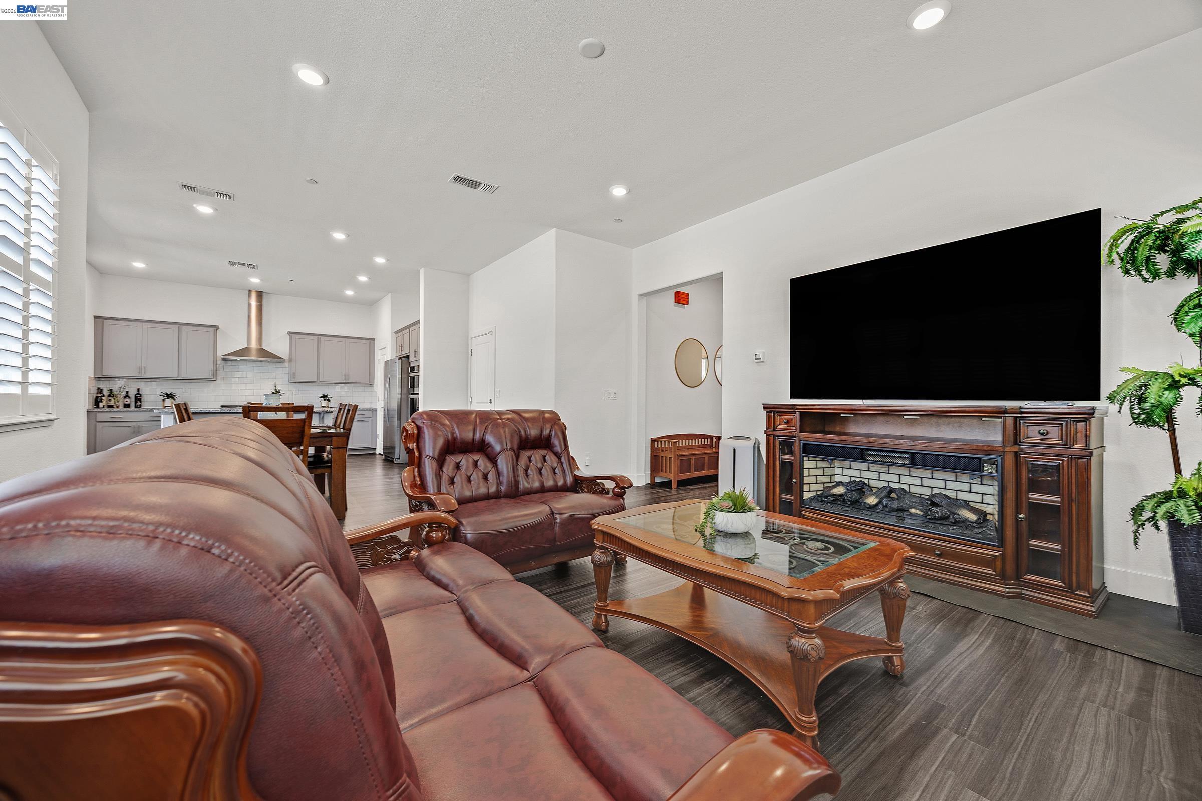 52 Redberry Loop, Brentwood CA 94513 — photo 12