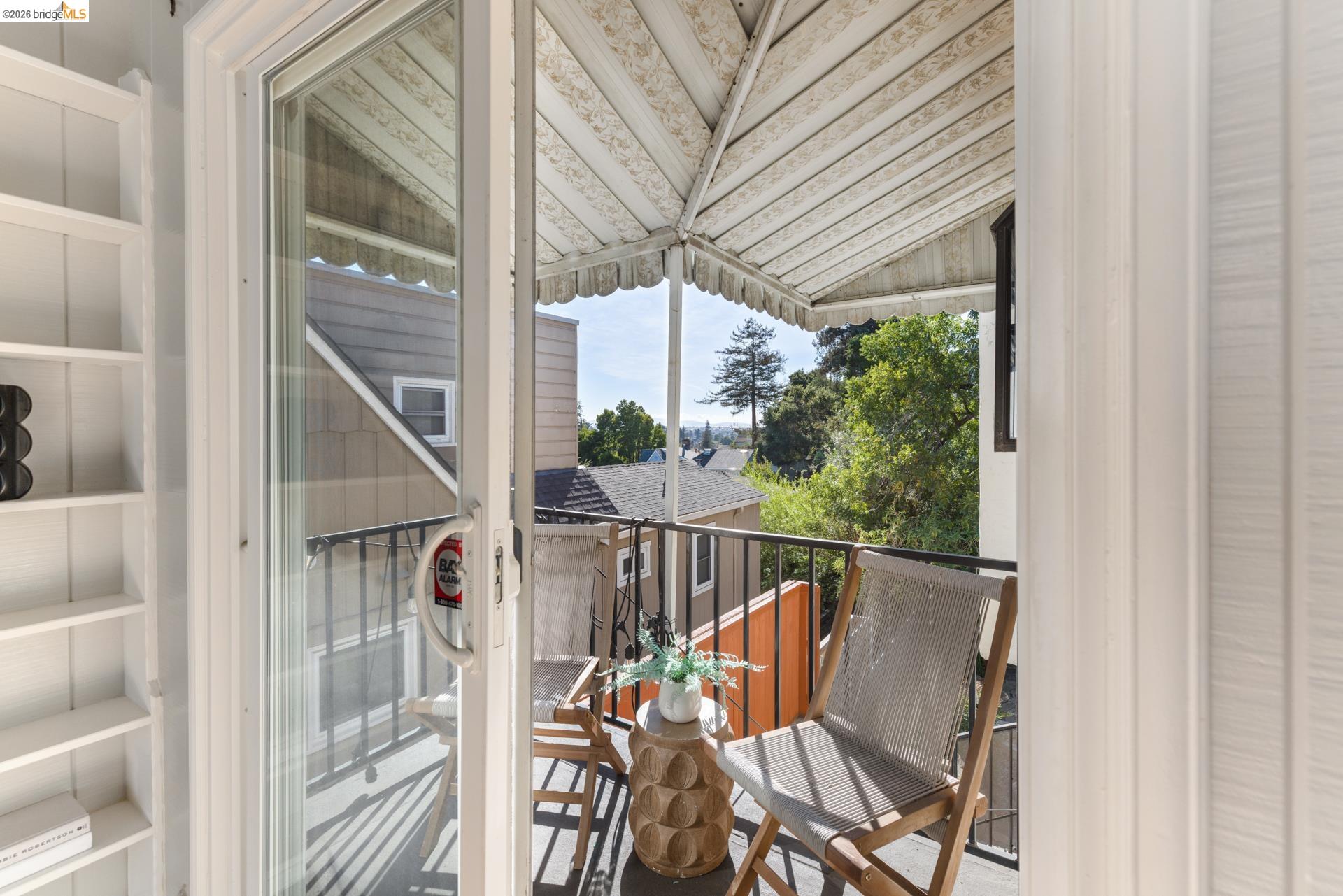 2925 El Monte Ave, Oakland CA 94605 — photo 12
