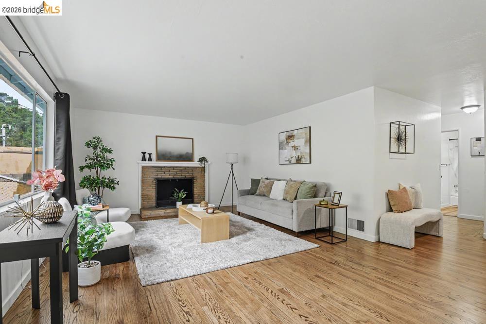 6138 Oakdale, Oakland CA 94605 — photo 16
