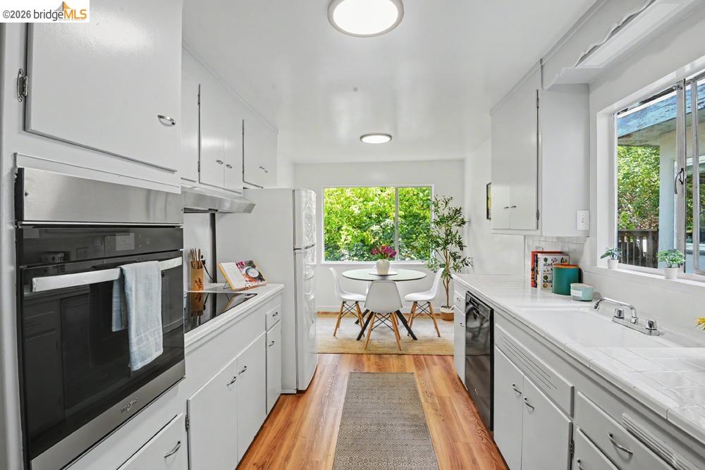 6138 Oakdale, Oakland CA 94605 — photo 34