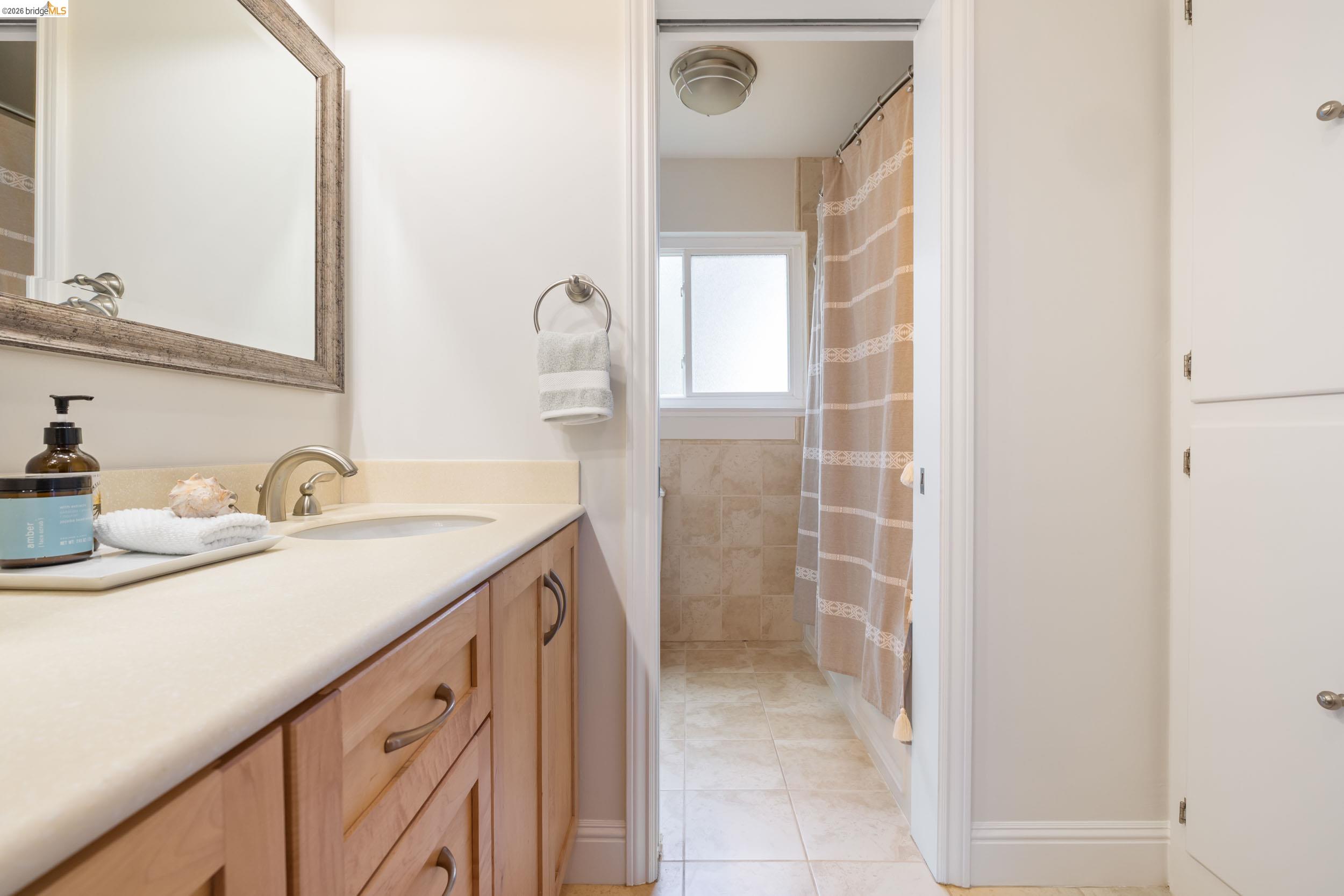 6309 Longcroft Dr, Oakland CA 94611 — photo 29