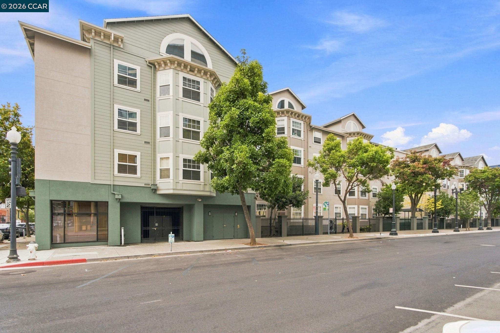 555 10th Street # 326, Oakland CA 94607 — photo 37