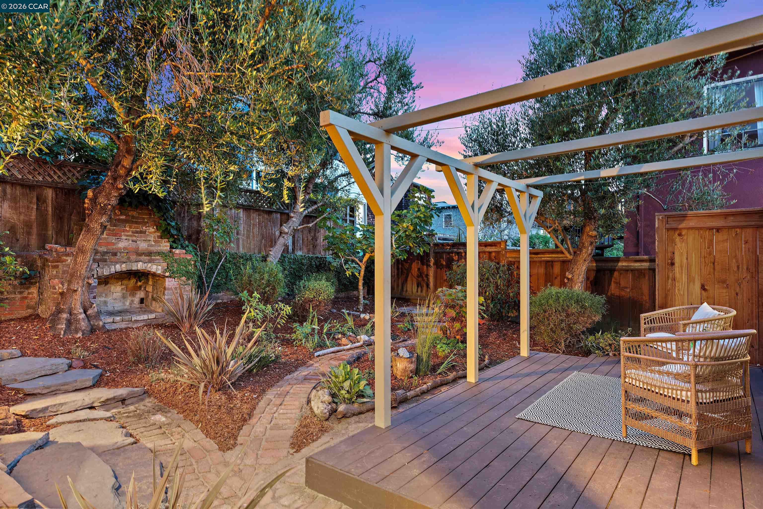 275 Mather St, Oakland CA 94611 — photo 15