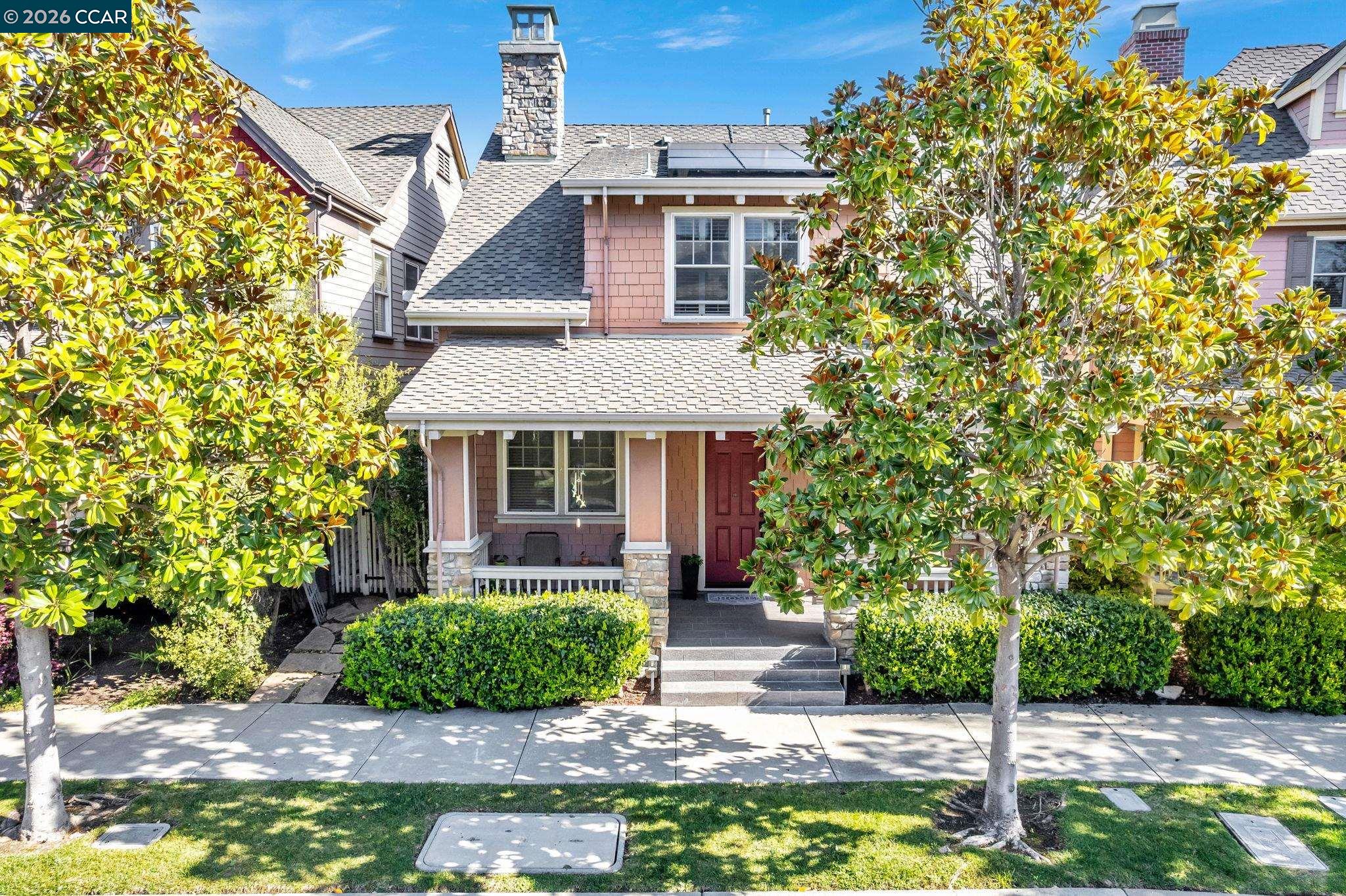 2036 SERRA LN