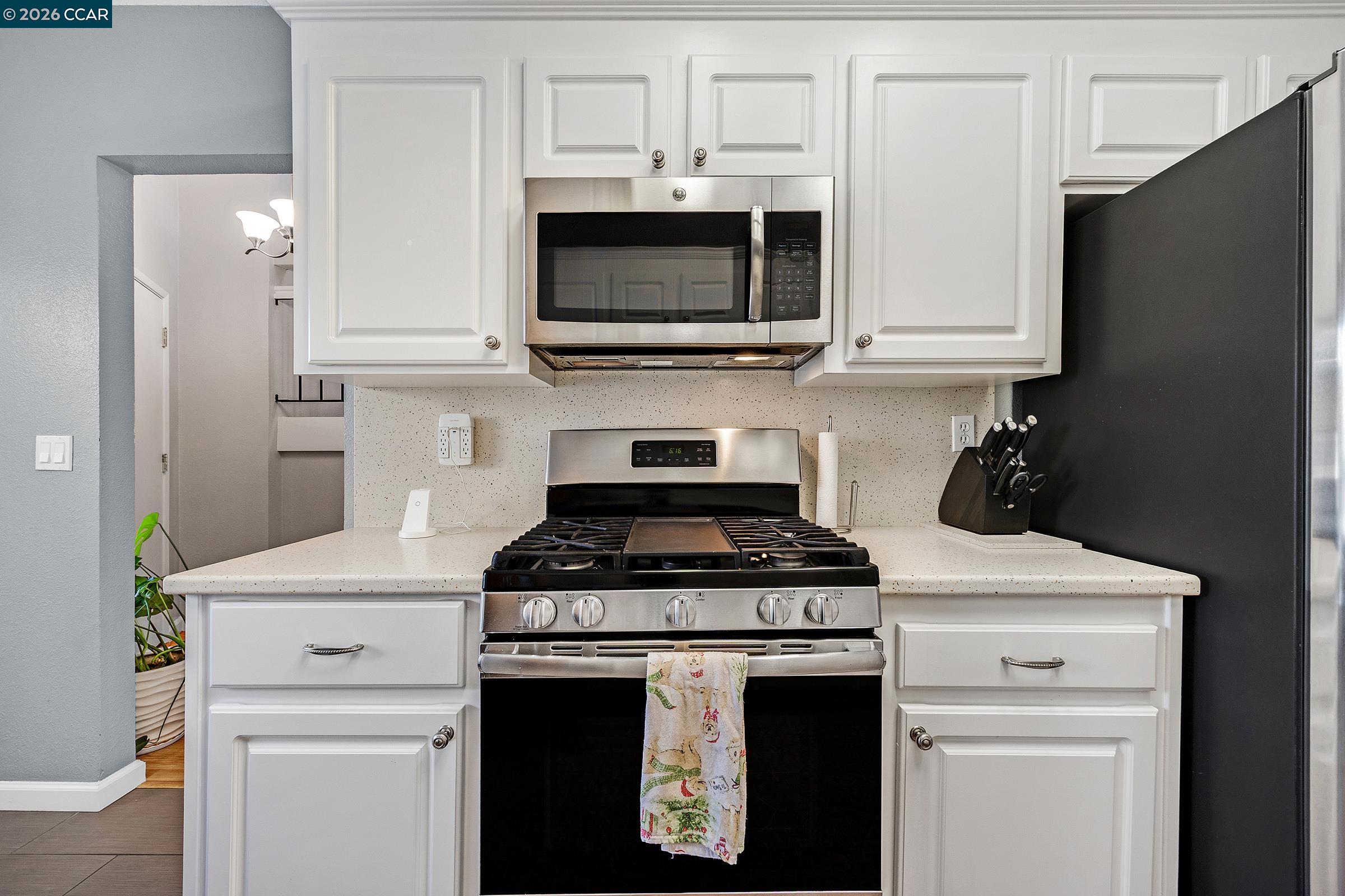 35 Sapphire Ct, Hercules CA 94547 — photo 18