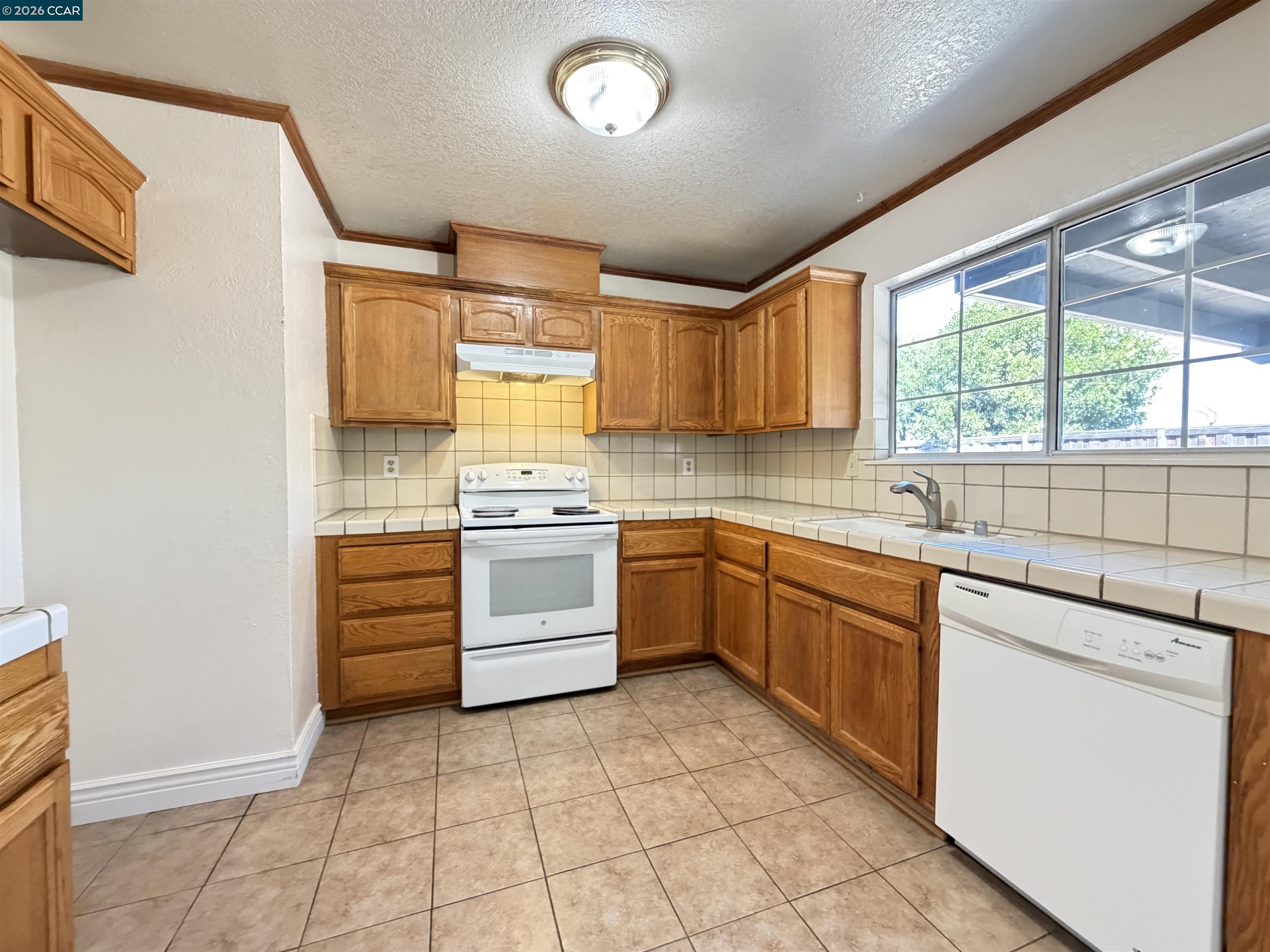 5260 Robert Way, Oakley CA 94561 — photo 9
