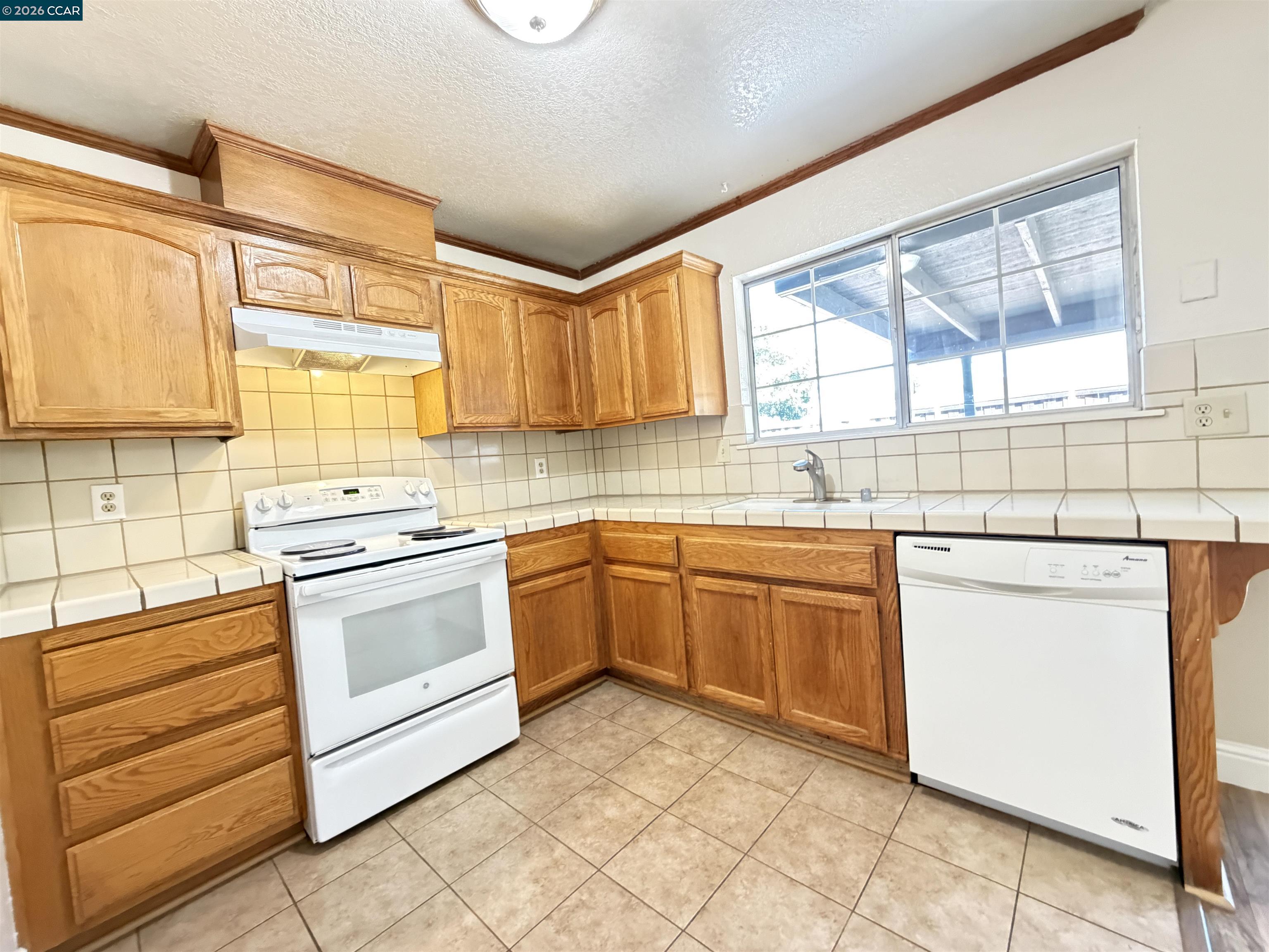 5260 Robert Way, Oakley CA 94561 — photo 10