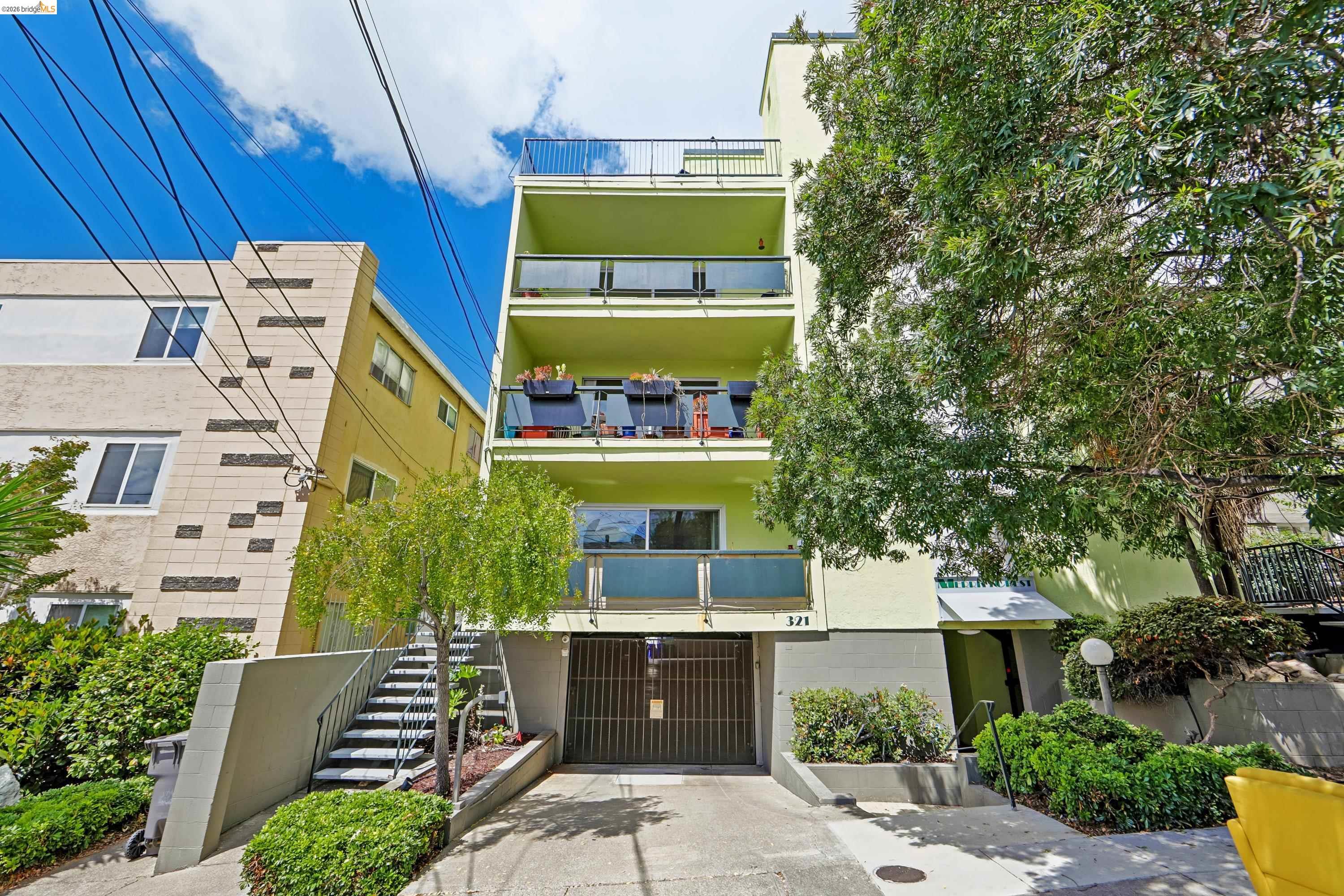 321 Warwick Ave # 303, Oakland CA 94610 — photo 2