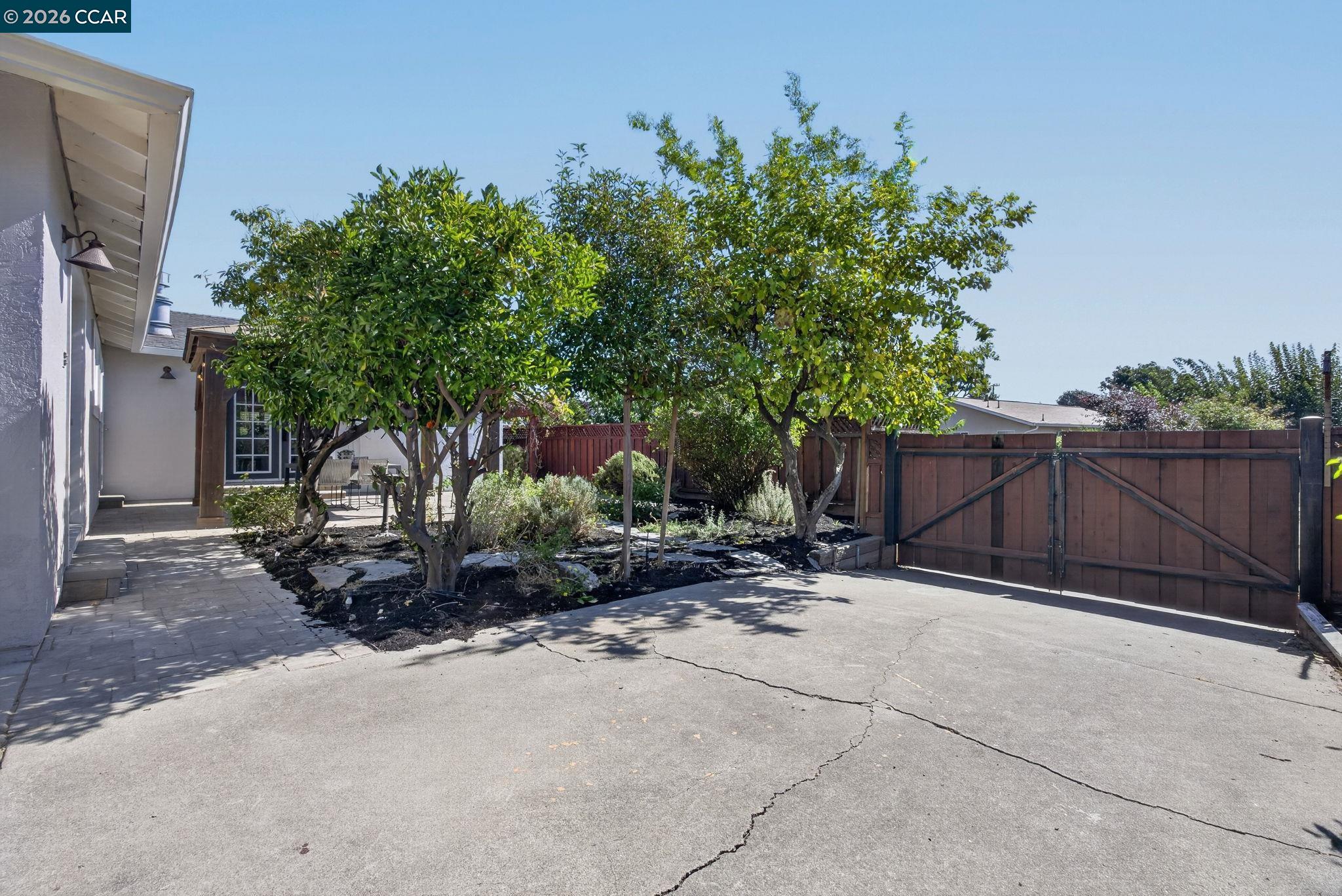 1883 Lynwood Dr, Concord, CA 94519 photo 45