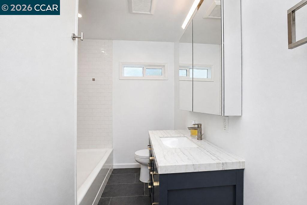 1637 100th Ave, Oakland CA 94603 — photo 18