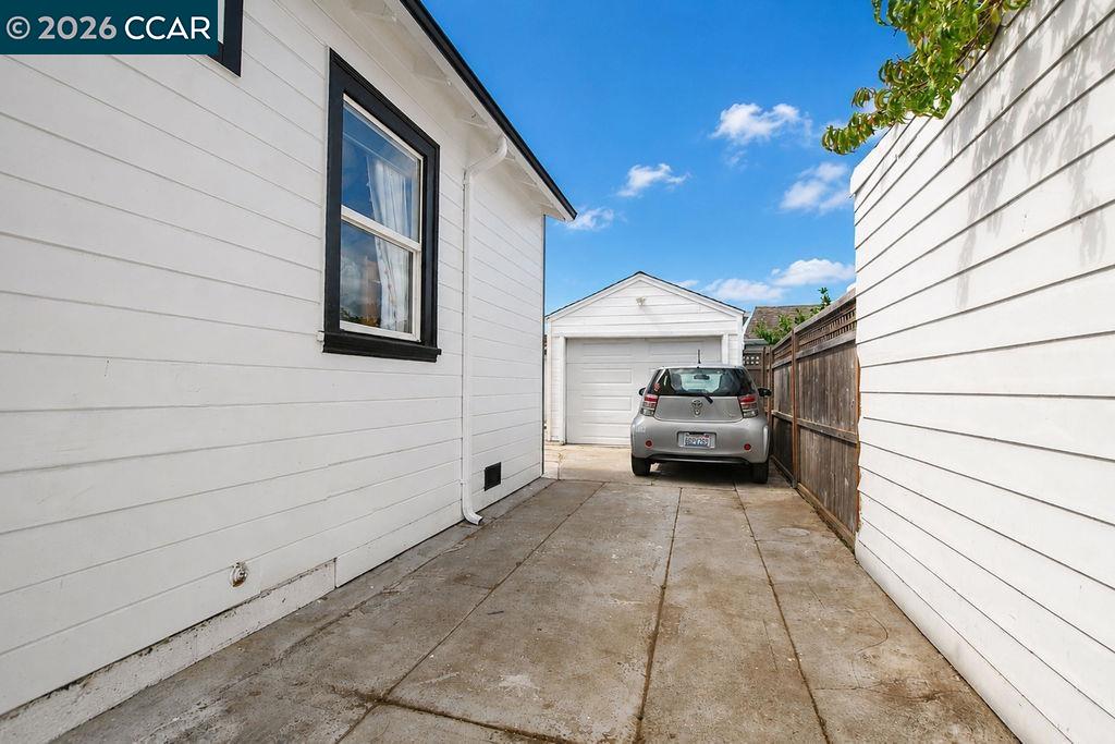 1637 100th Ave, Oakland CA 94603 — photo 24