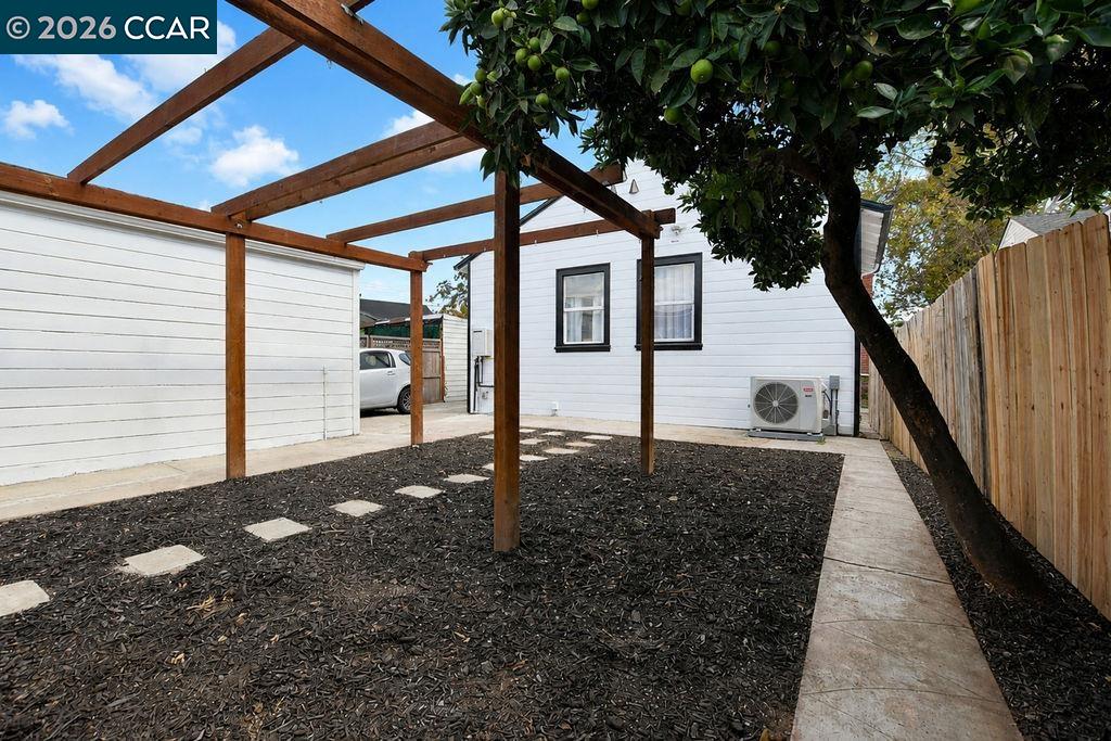 1637 100th Ave, Oakland CA 94603 — photo 29