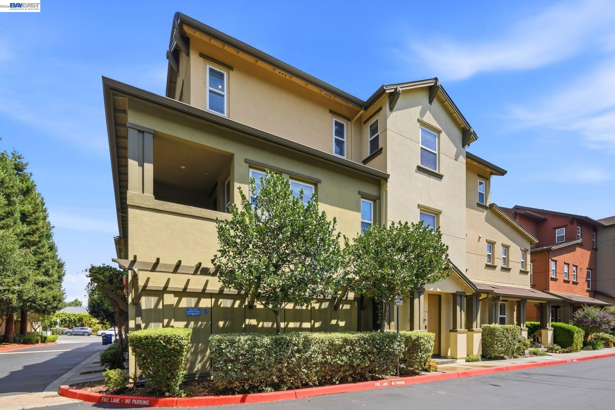 25429 Huntwood Ave, Hayward CA 94544 — photo 2