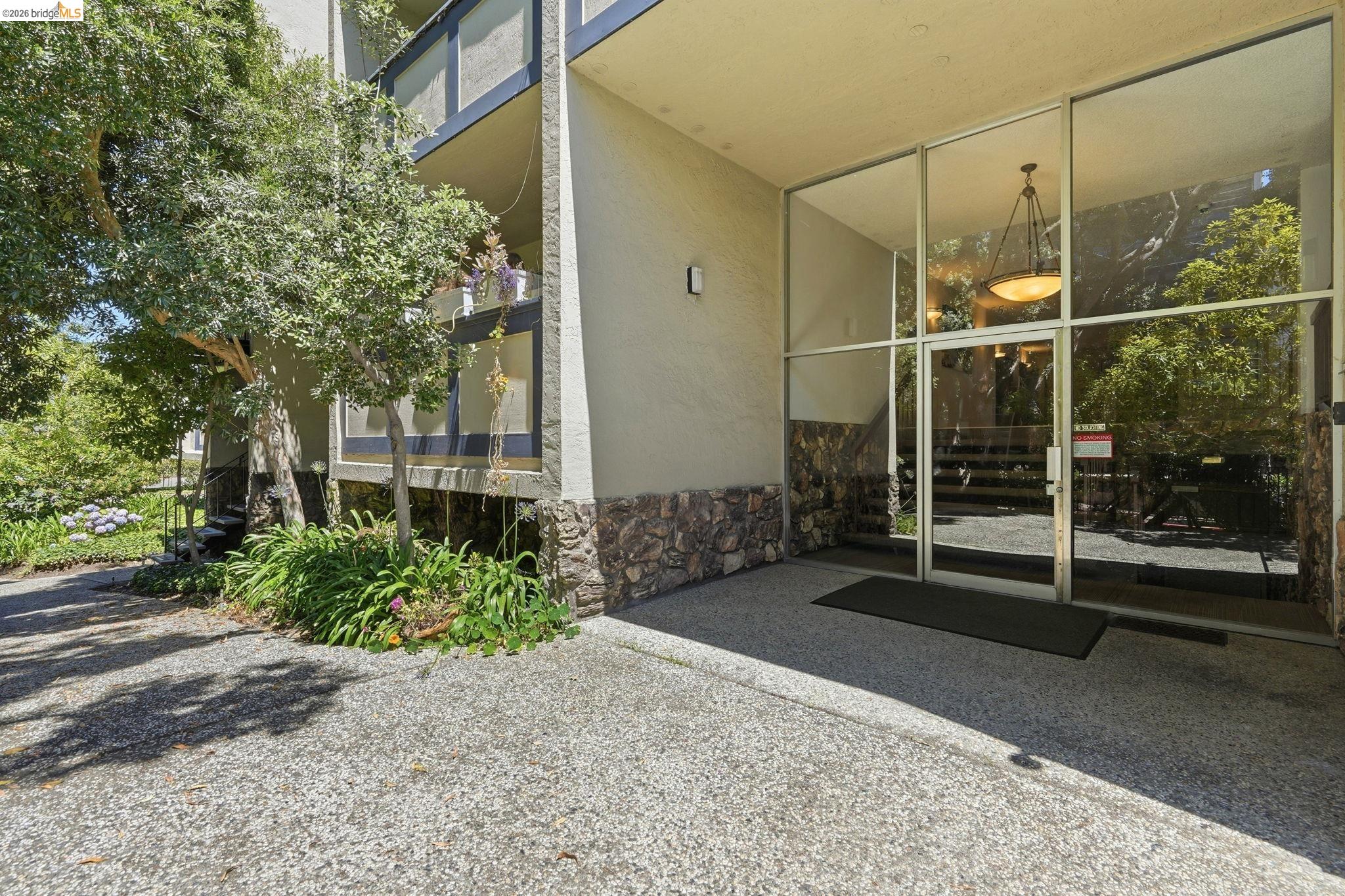 955 Shorepoint Court # 208, Alameda CA 94501 — photo 24