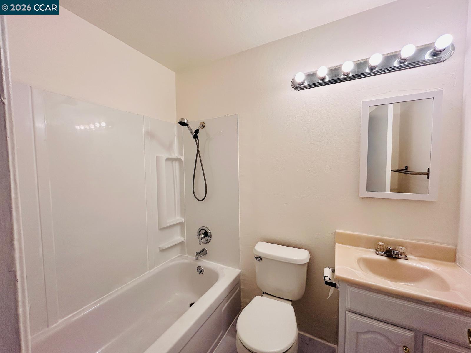 2409 Lemontree Ct # 3, Antioch CA 94509 — photo 11
