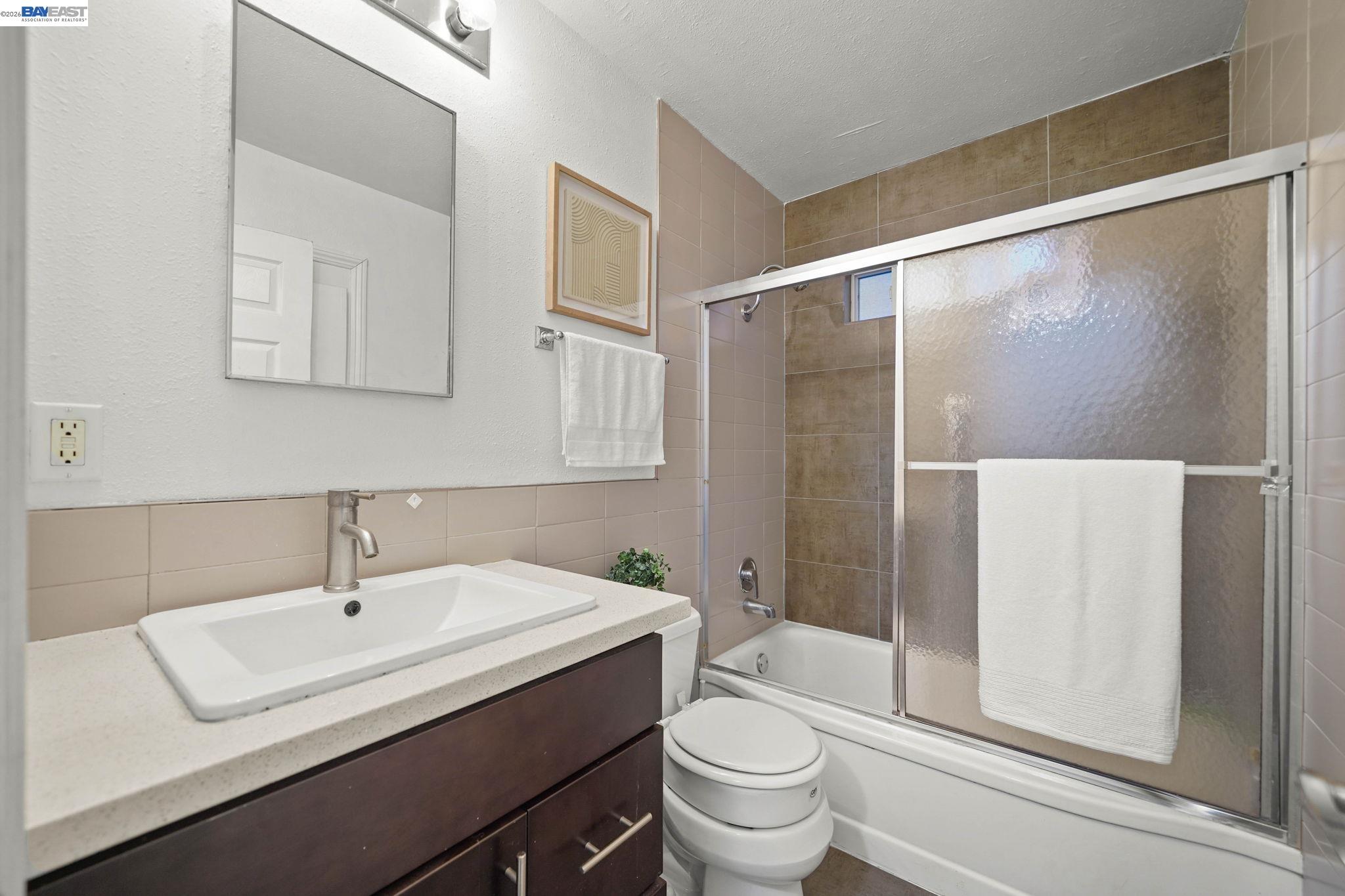 1260 Highland Blvd, Hayward CA 94542 — photo 22