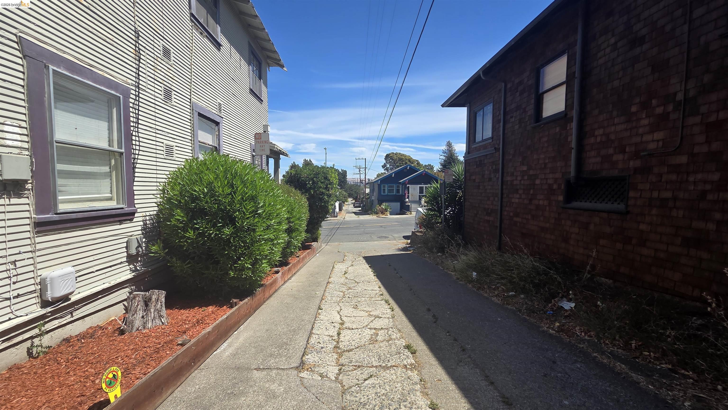 817 Alameda St, Vallejo CA 94590 — photo 2