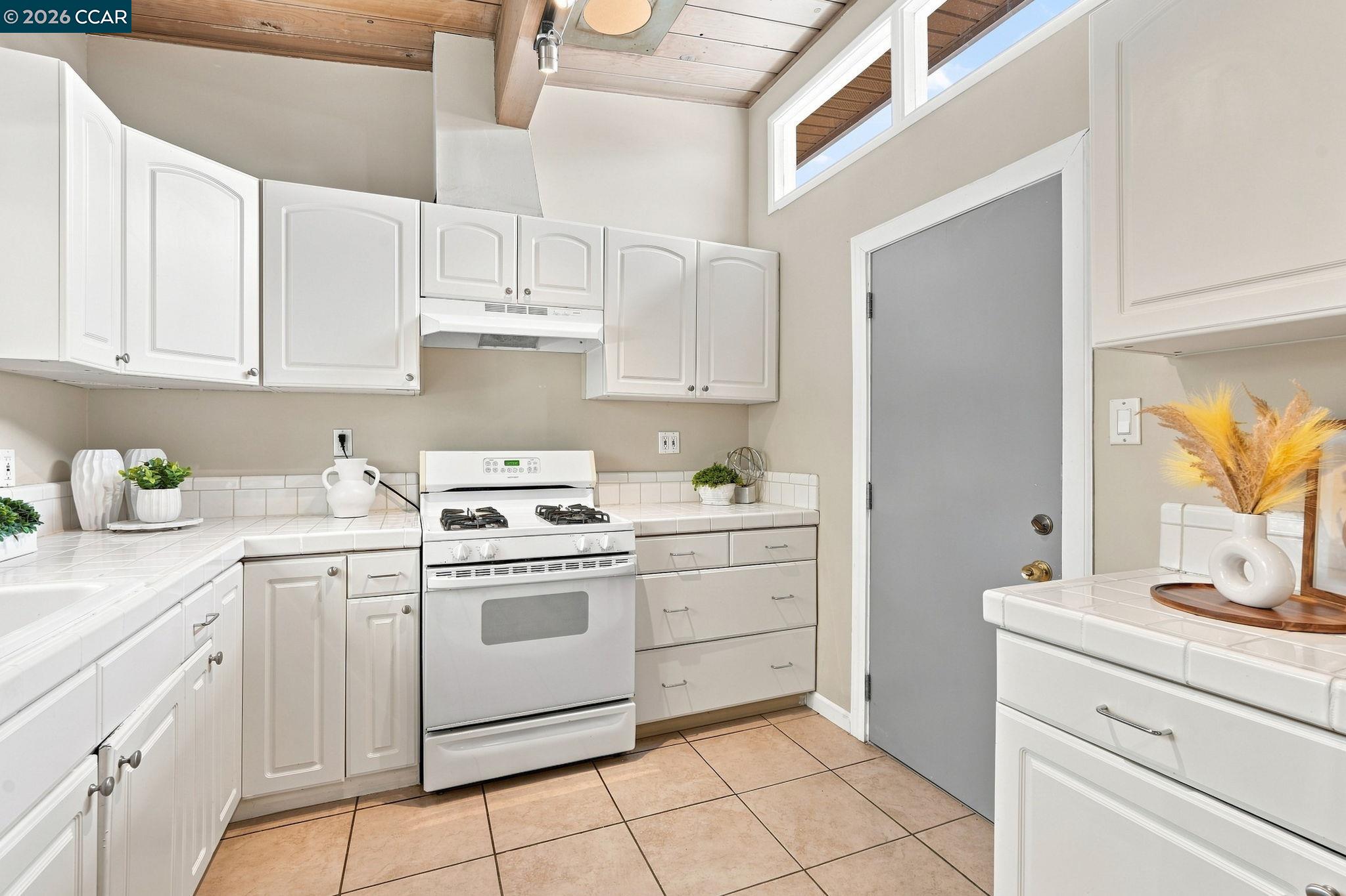 1741 Whitman Rd, Concord, CA 94518 photo 16