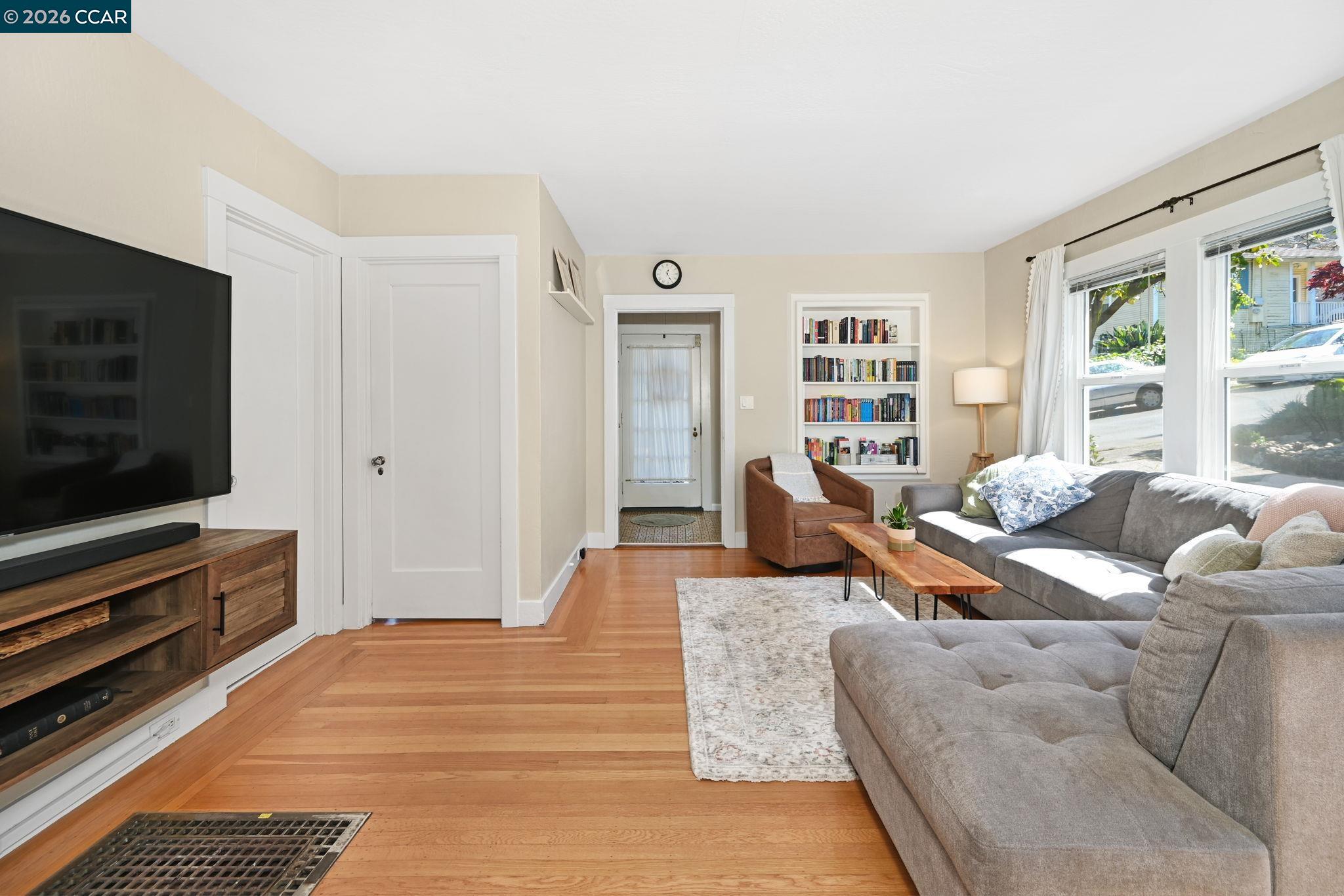 26 Cooke St, Crockett CA 94525 — photo 4